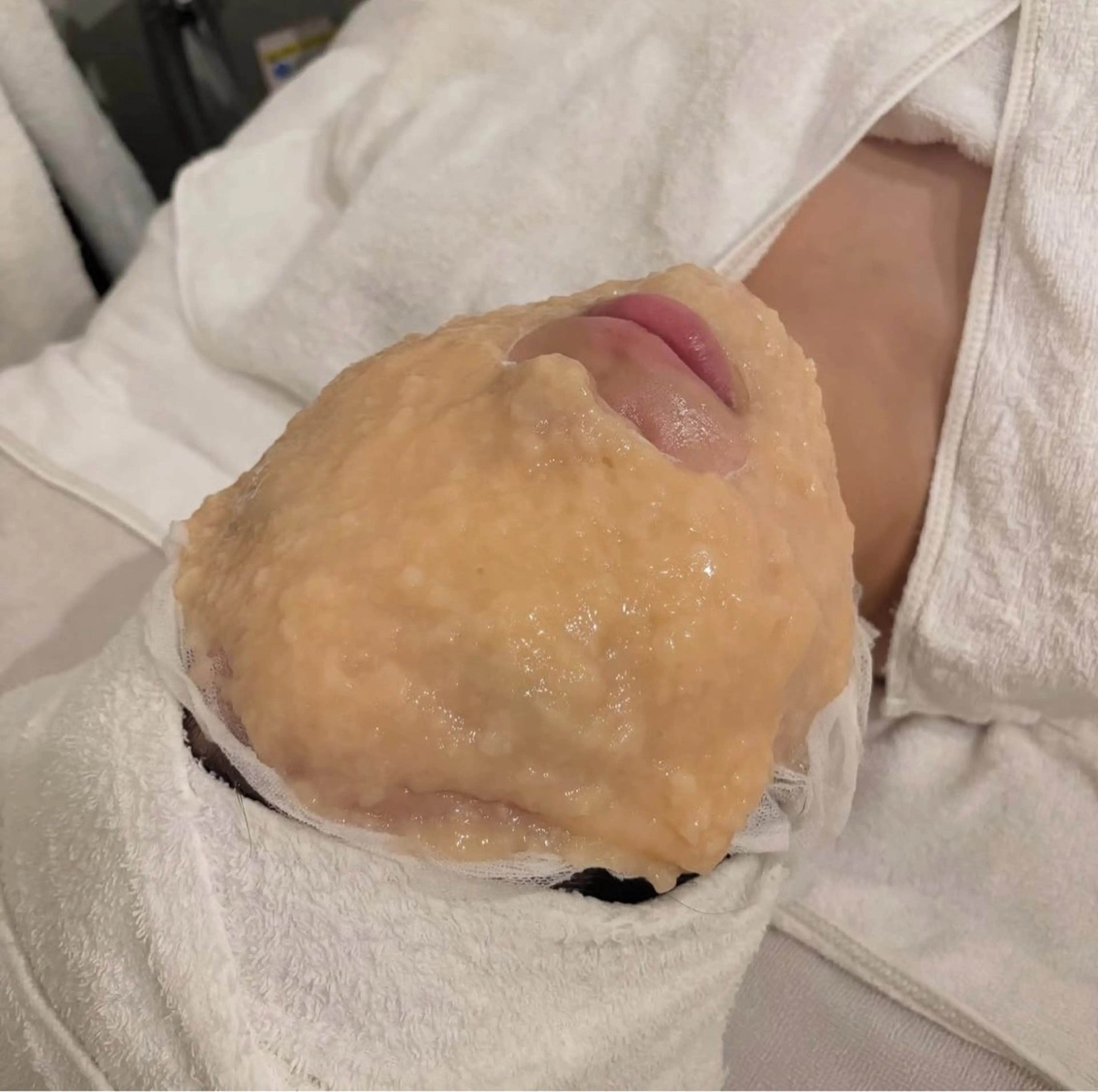 エステ 毛穴/ピーリング ララピール/POLAのエステ・リラクイメージ