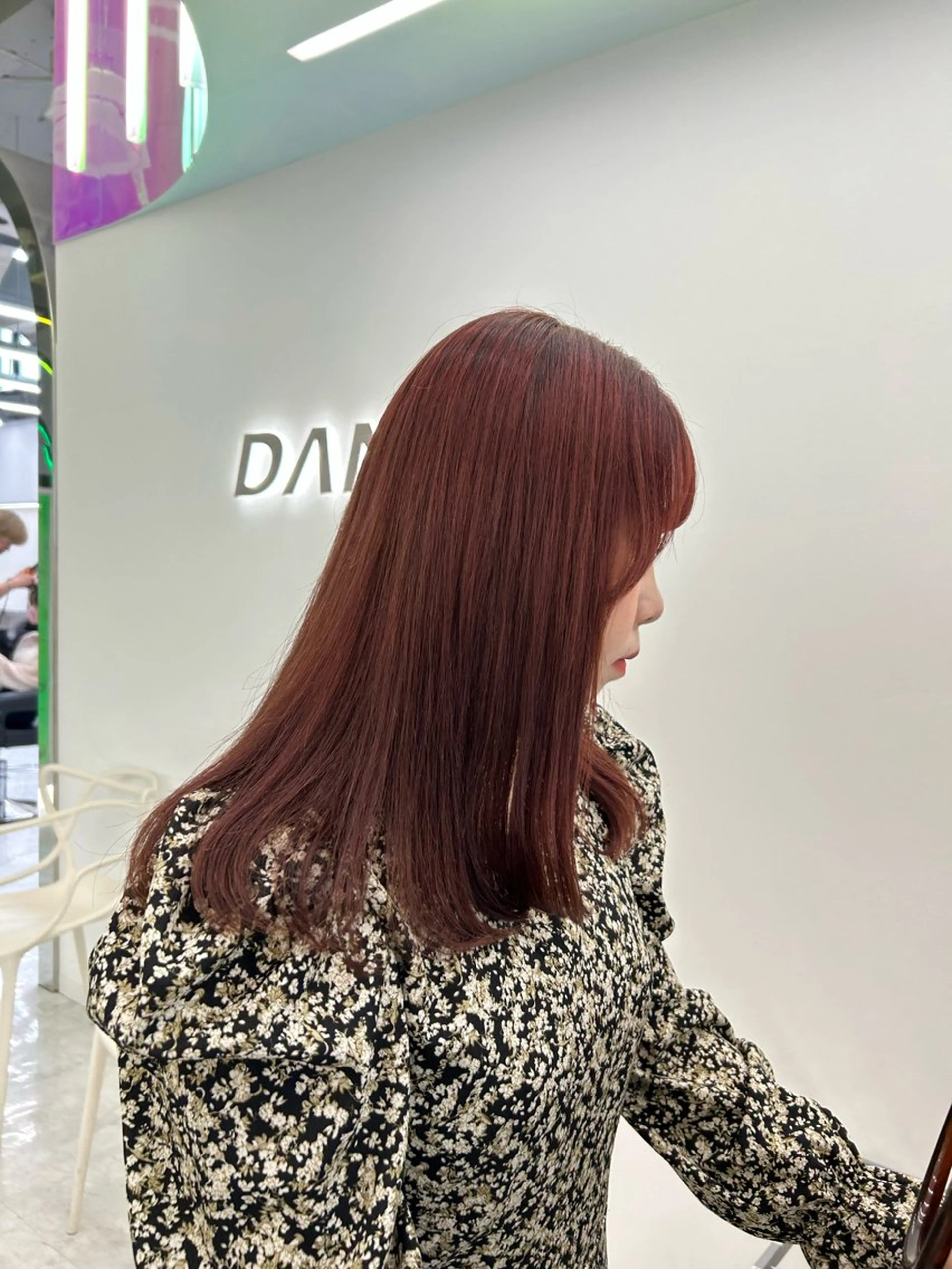 セミロング Wカラー/暖色/べ ージュりく©︎🐝のヘアスタイル