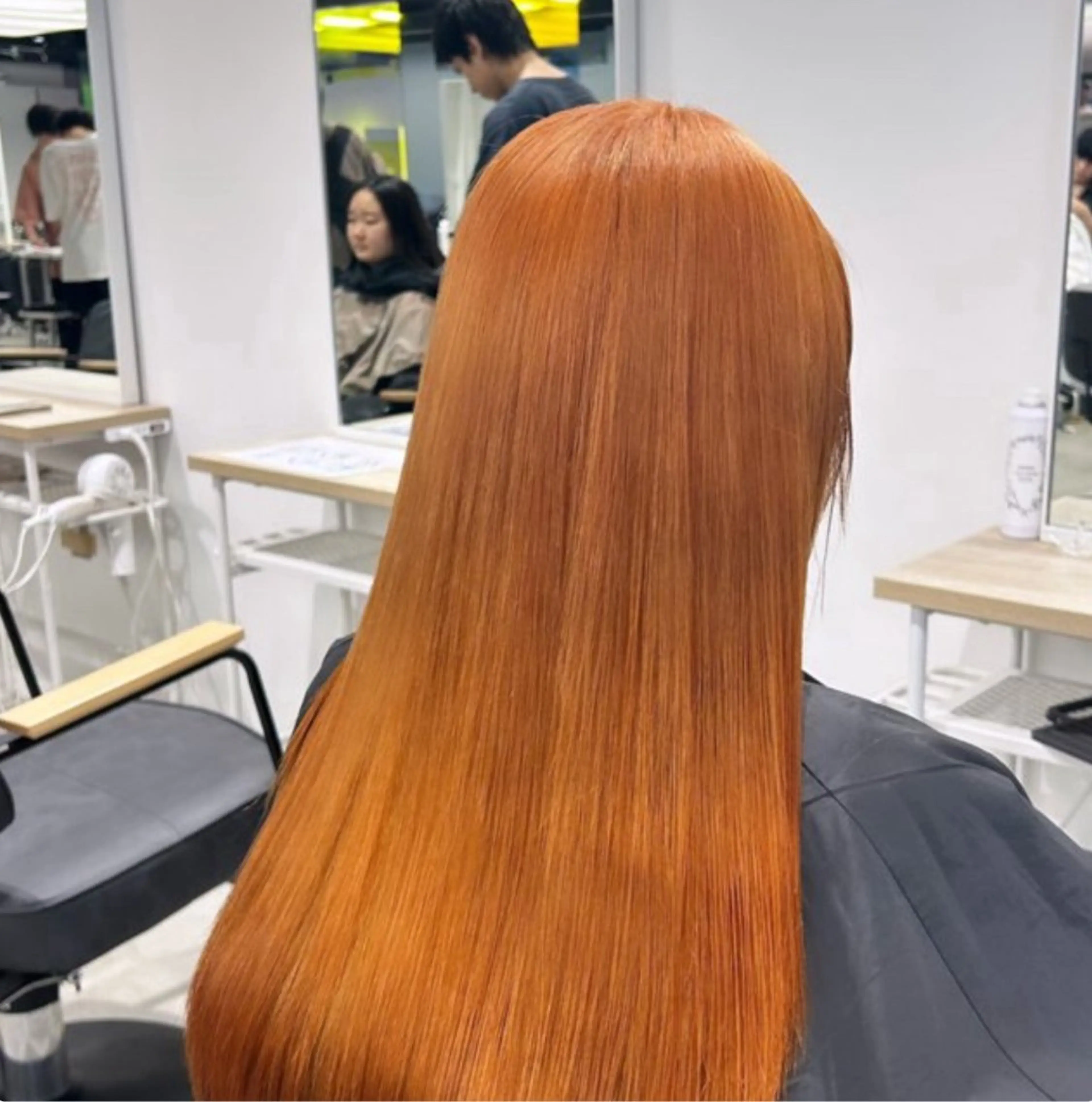 ロング カラー ブリーチ ケアブリーチ 透明感カラー ハイトーンカラー イルミナカラー ヘアカラー トリートメント メンズ/ボブ/パーマ /くるみのマツエク・マツパデザイン