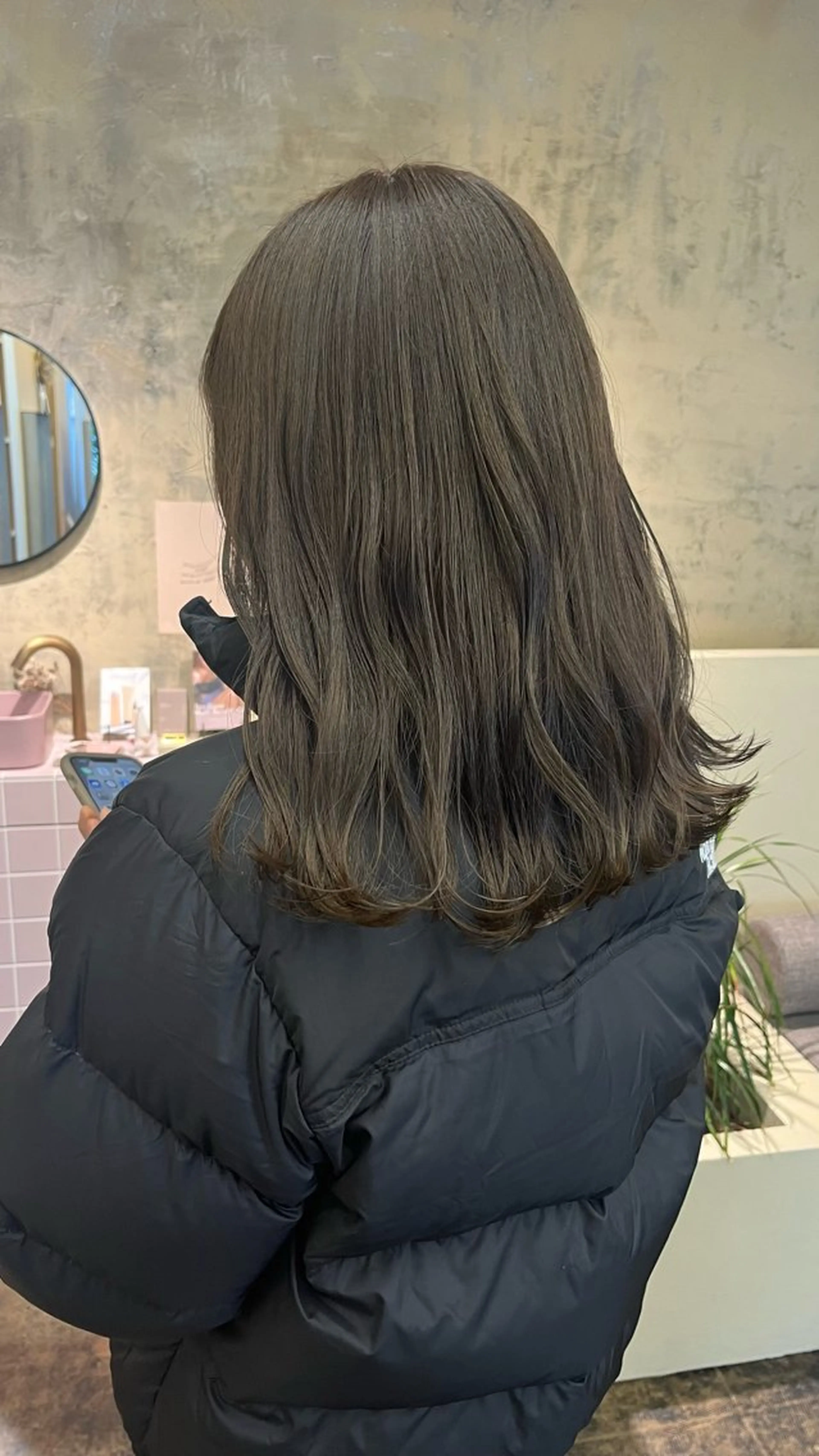 セミロング カラー ベージュカラー 透明感カラー グレージュ オリーブベージュ オリーブカラー 西山 紗耶香🪽 透明感カラー/ボブのヘアスタイル