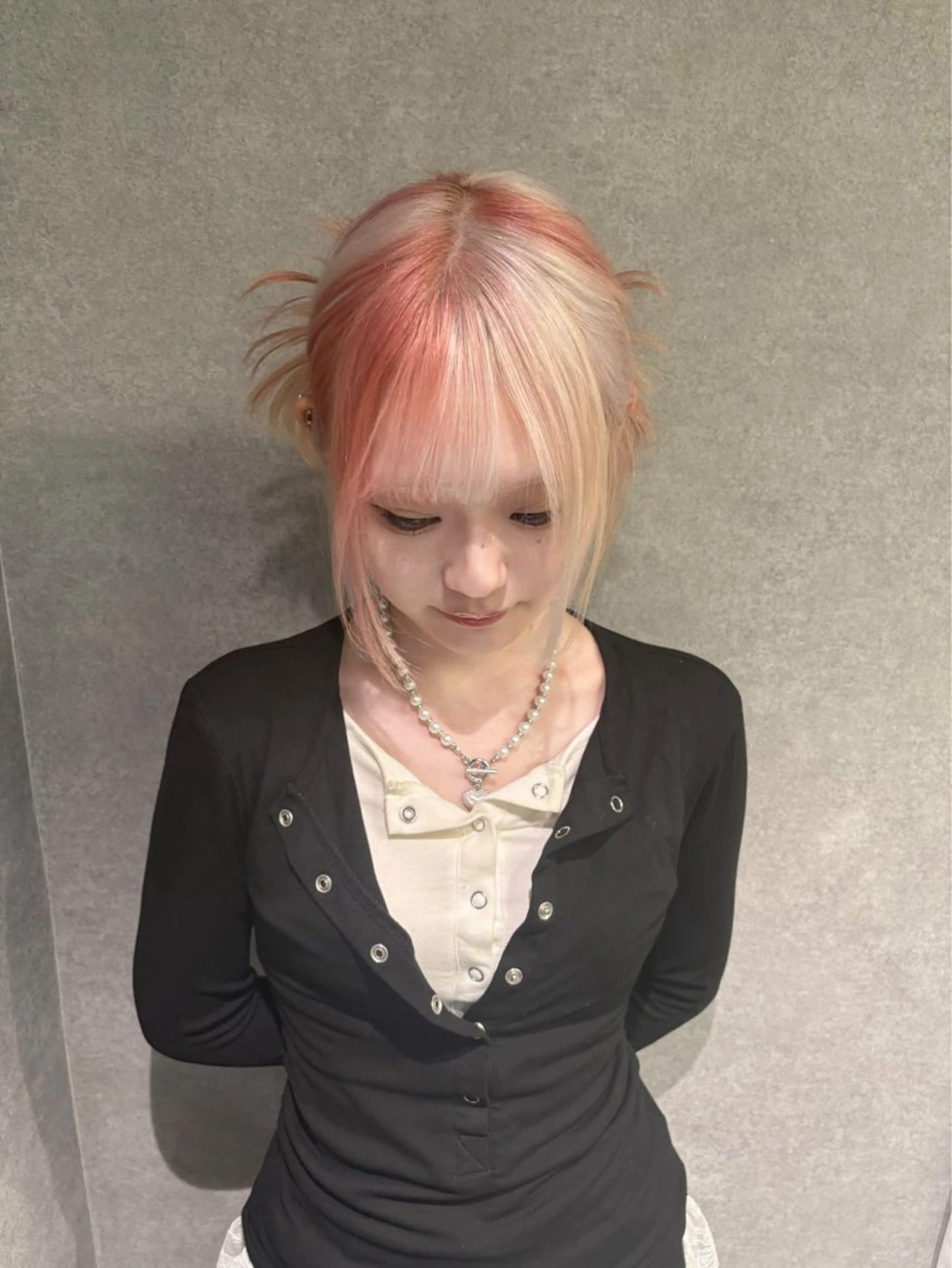 ミディアム カラー ブロンド カット ヘアカラー トリートメント rilas博多所属・博多JYUI/ウルフ ハイトーン/デザインのヘアスタイル