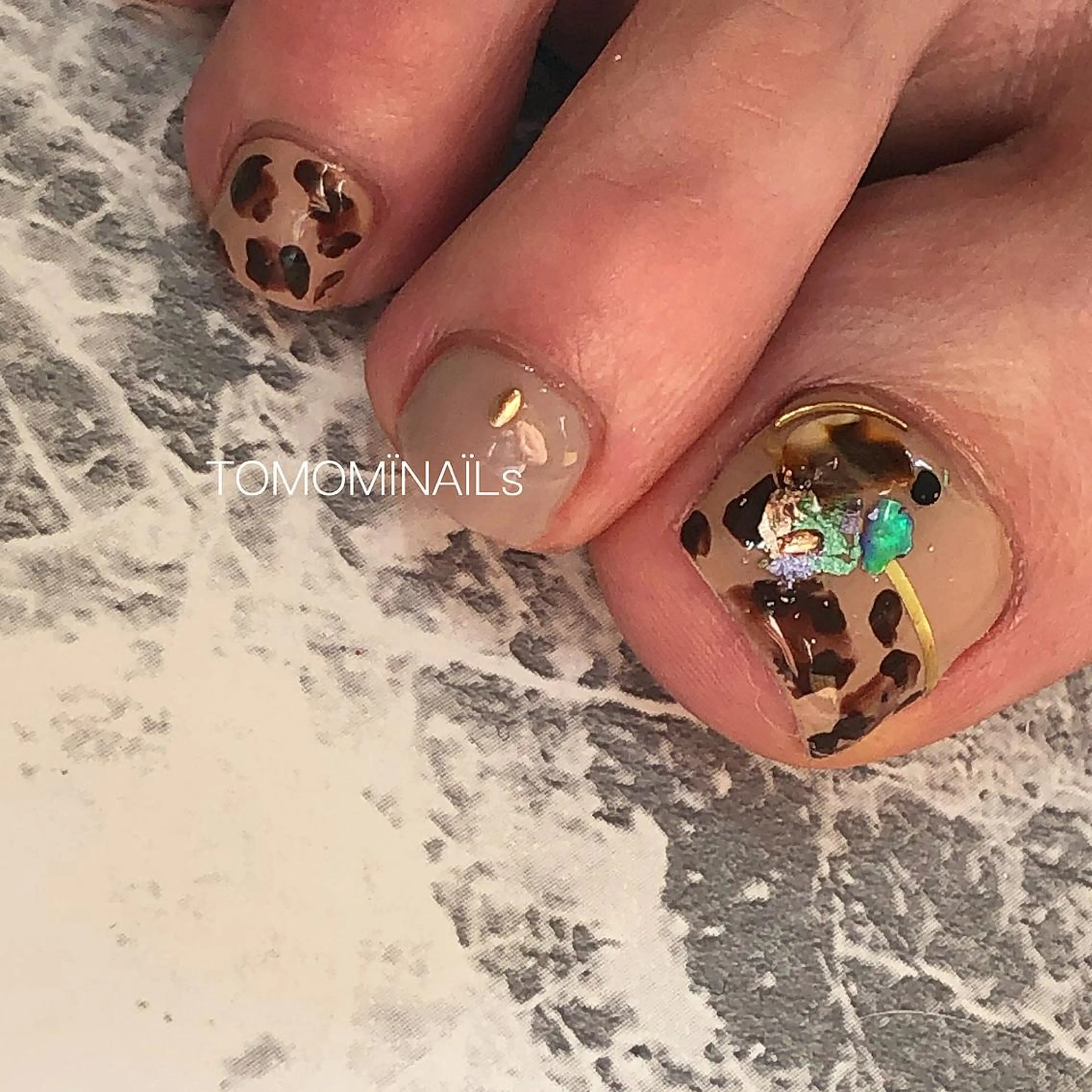 ネイル private salon TOMOMINAILs所属・TOMOMI NAILsのネイルデザイン