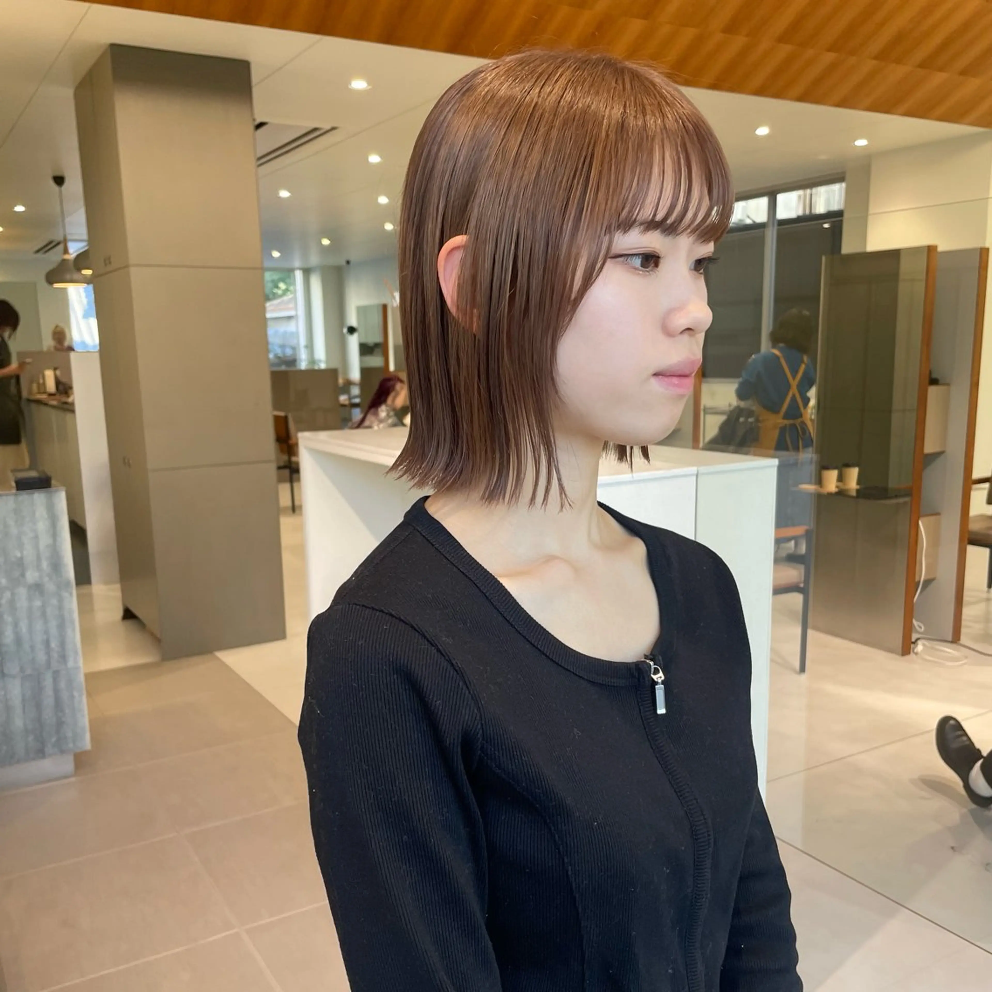 ショート カラー ベージュカラー ブリーチ 透明感カラー ダブルカラー ヘアカラー トリートメント ブリーチ/レイヤー 🌻Mutsumiのヘアスタイル