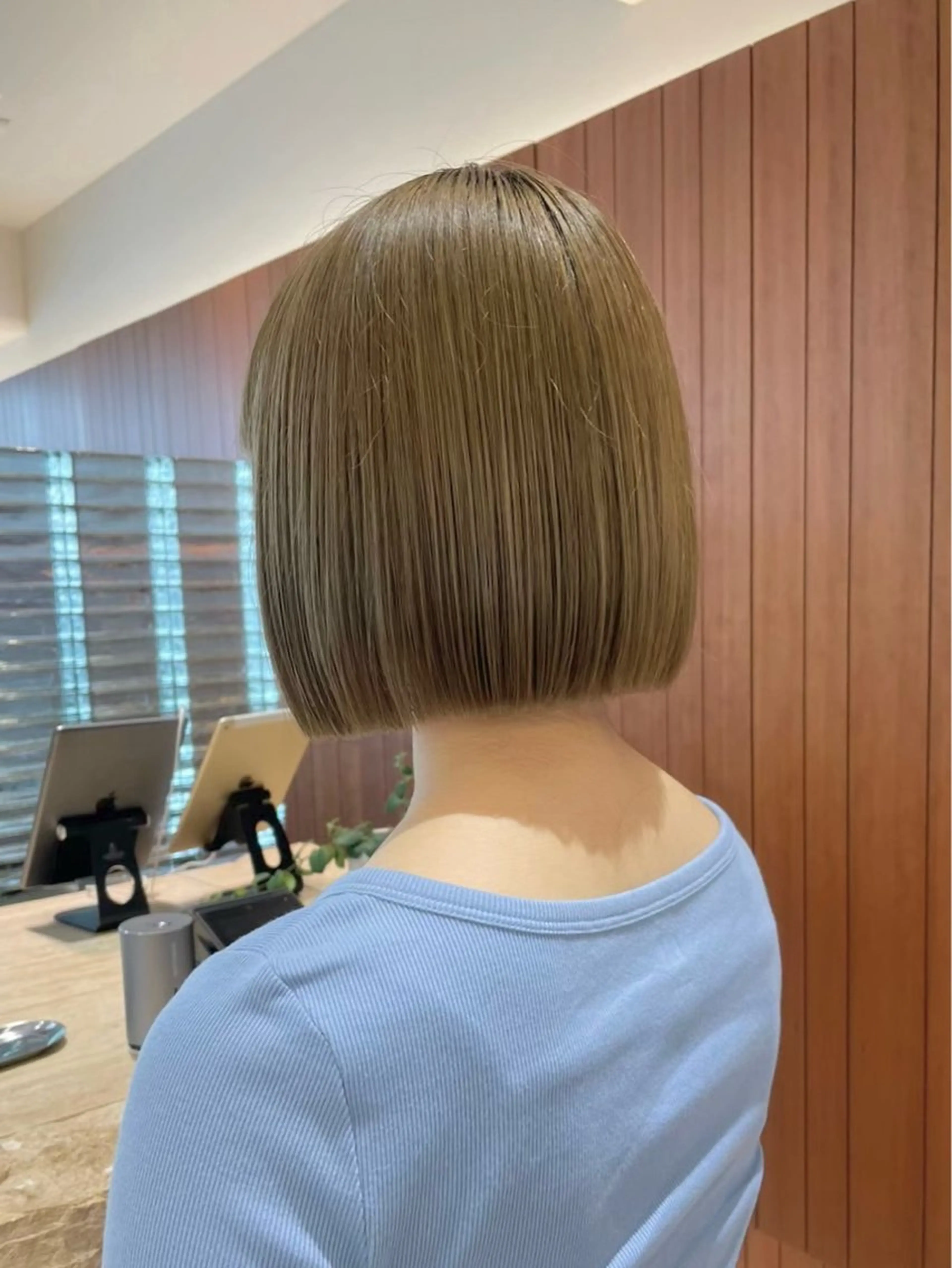 ミディアム カラー ボブ カット ヘアカラー トリートメント 渋谷／タッセルボブ ／顔周り/加邊凌也のヘアスタイル