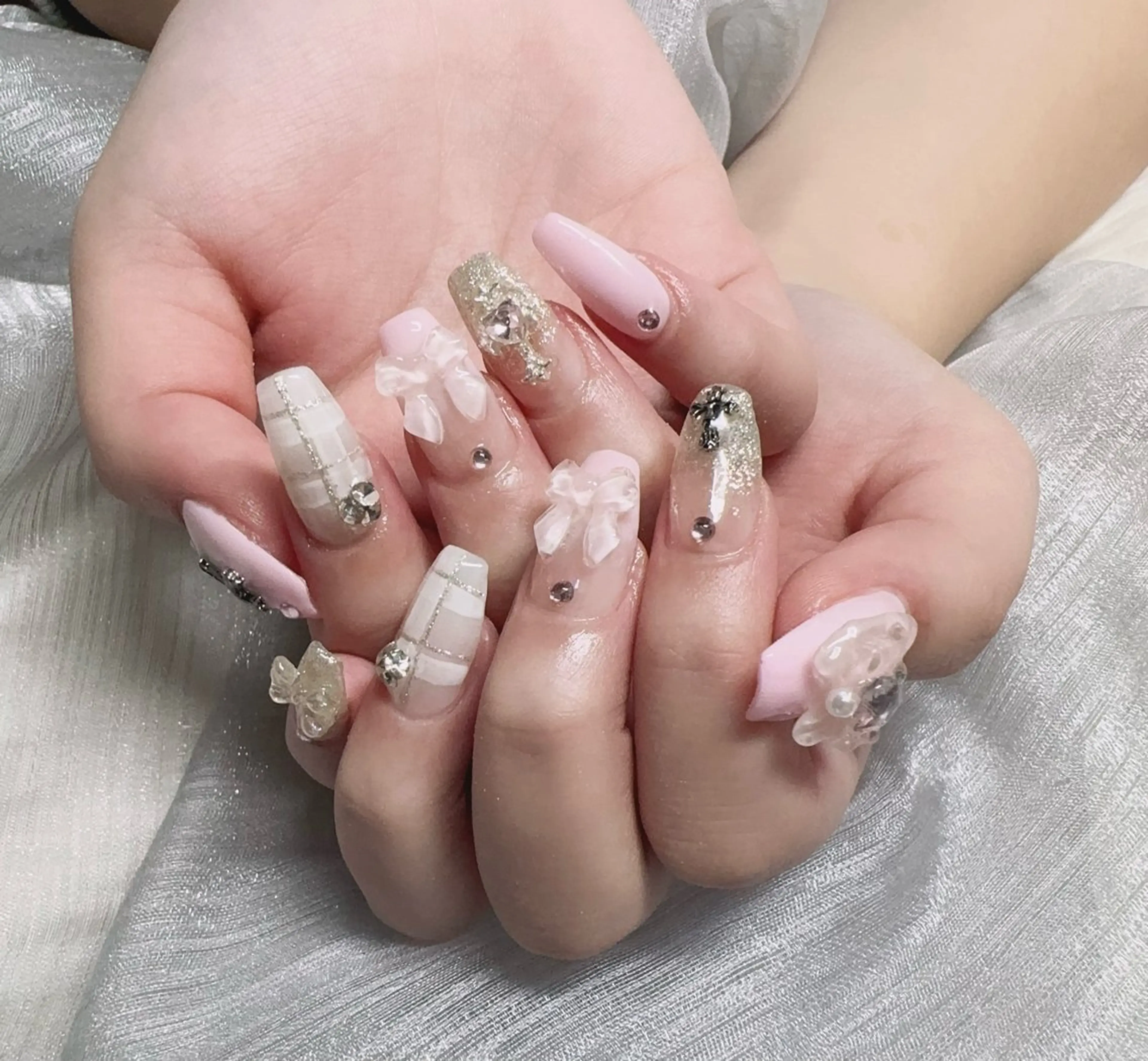 ネイル ハンドネイル ＆ME アンドミーのネイルデザイン