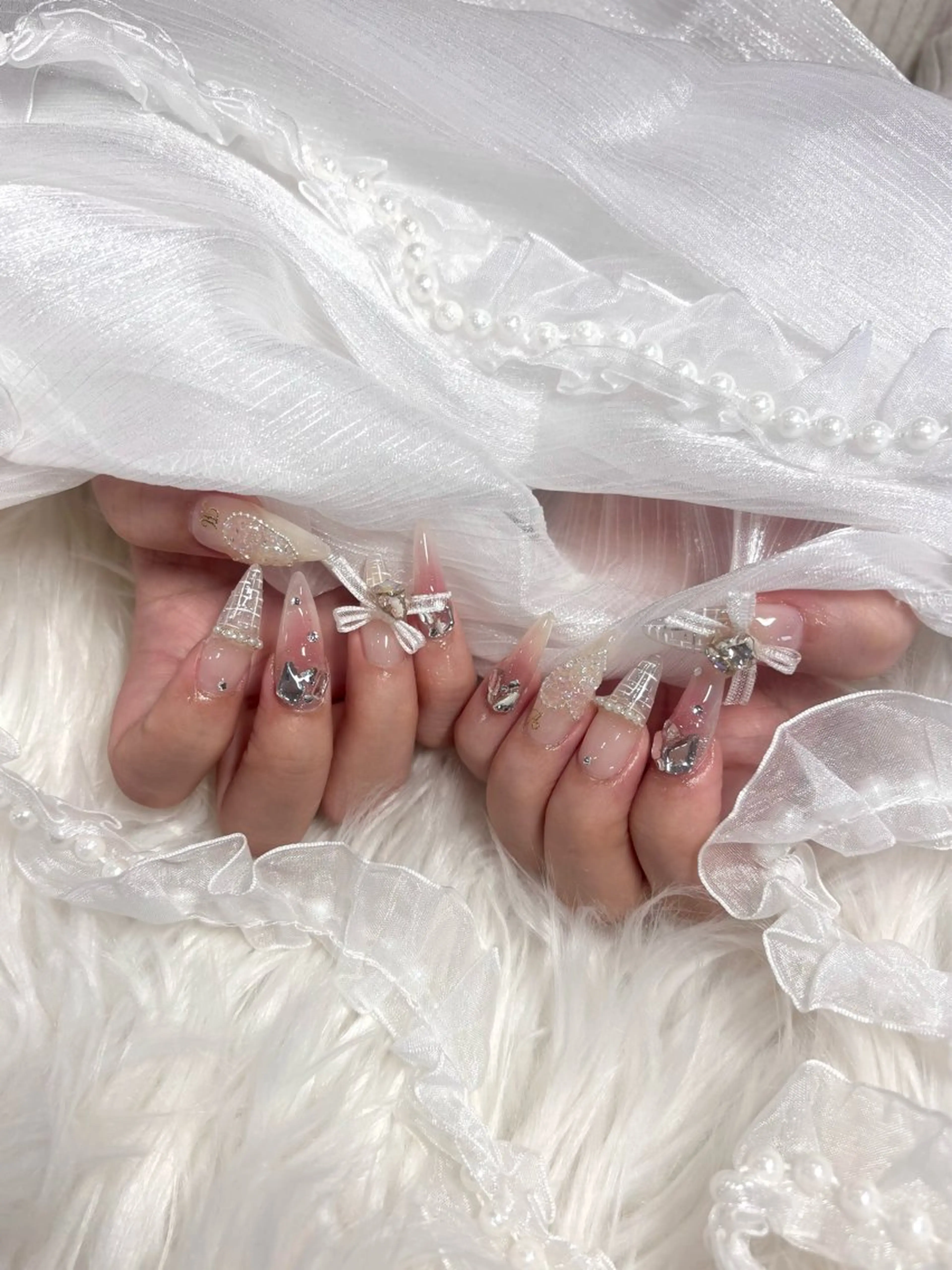 セミロング FLY Nail Salonのネイルデザイン