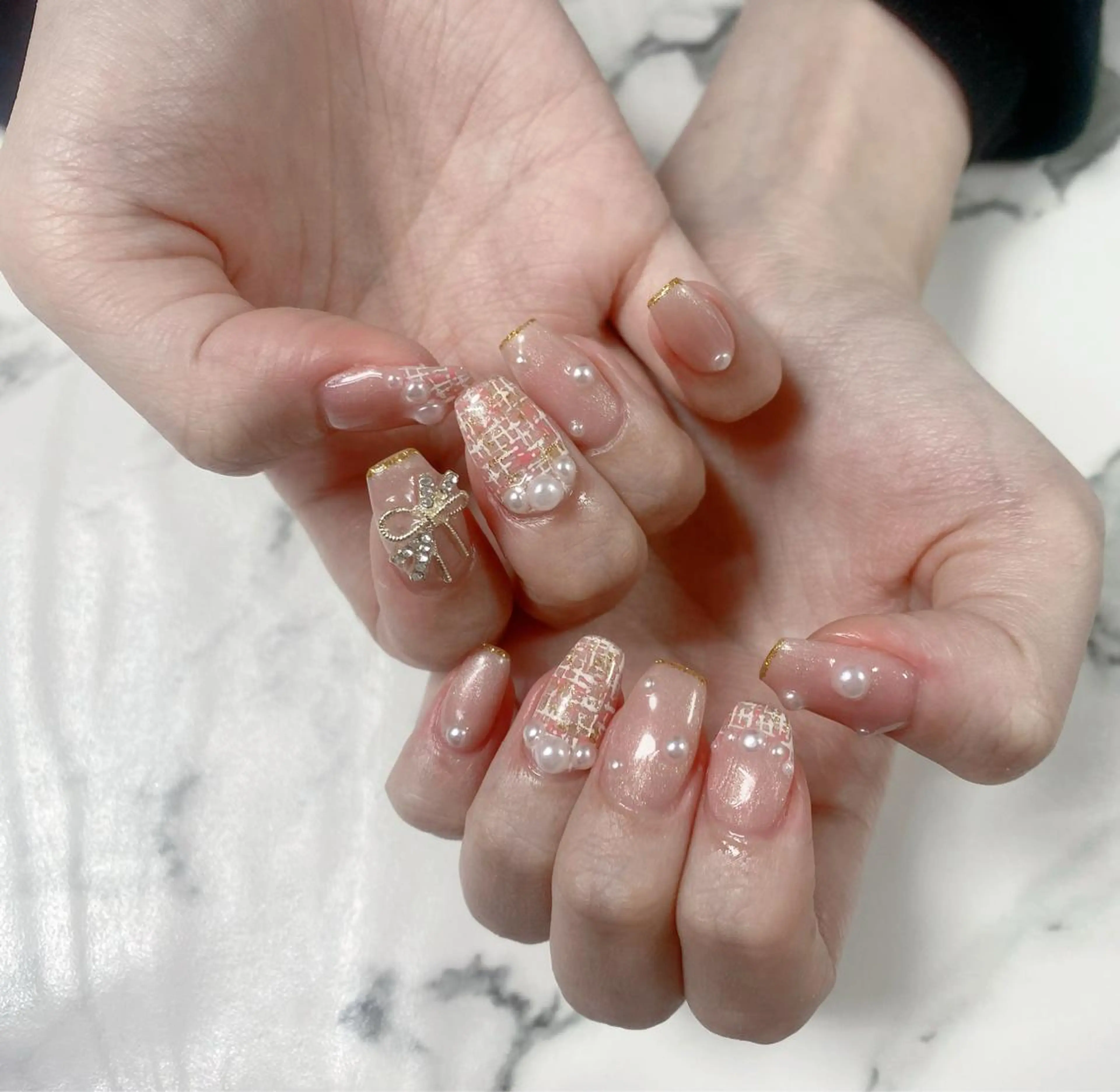 ロング カラー ネイル Q Free nailsのネイルデザイン
