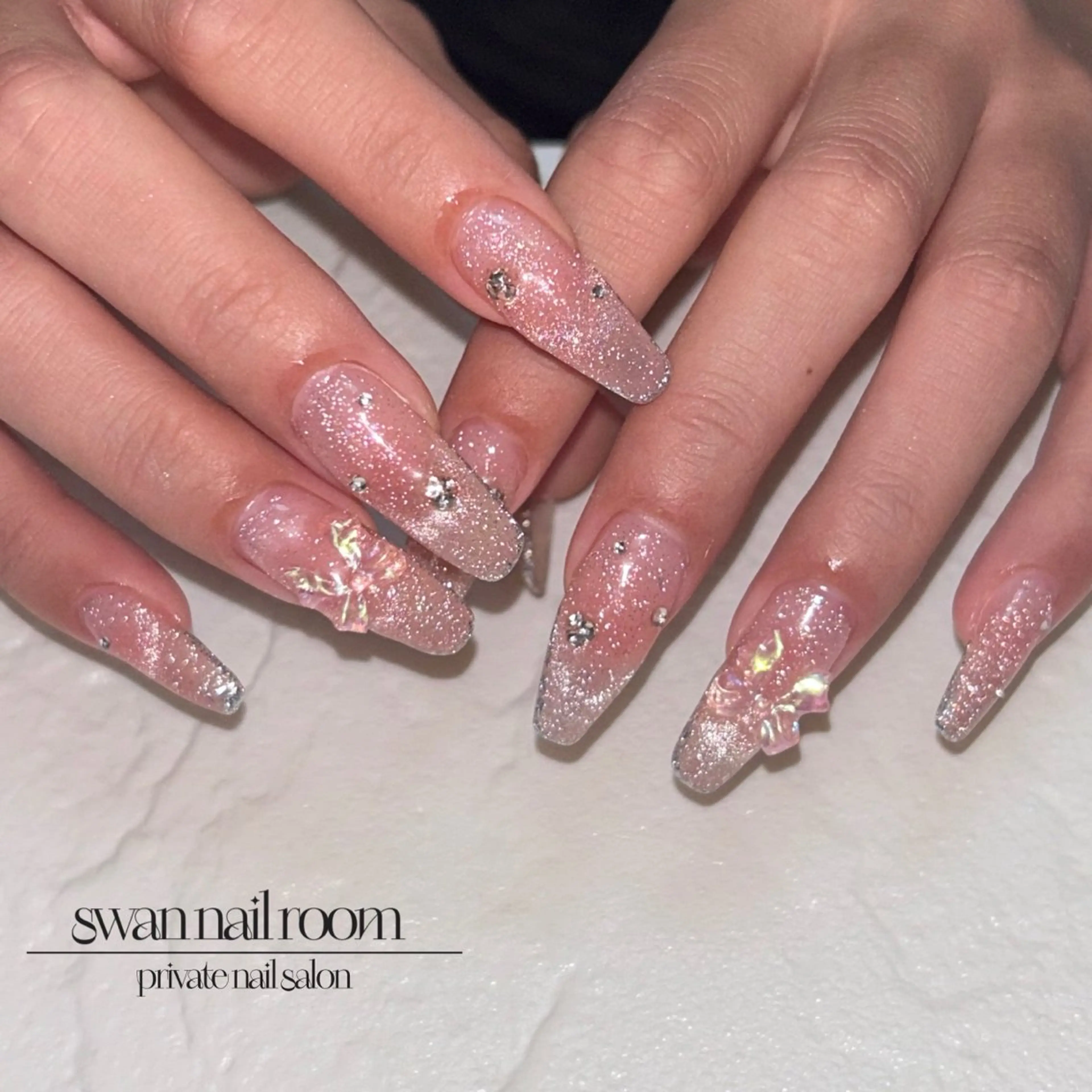 ネイル フラッシュネイル マグネットネイル swan  nail room所属・swan nail roomのネイルデザイン