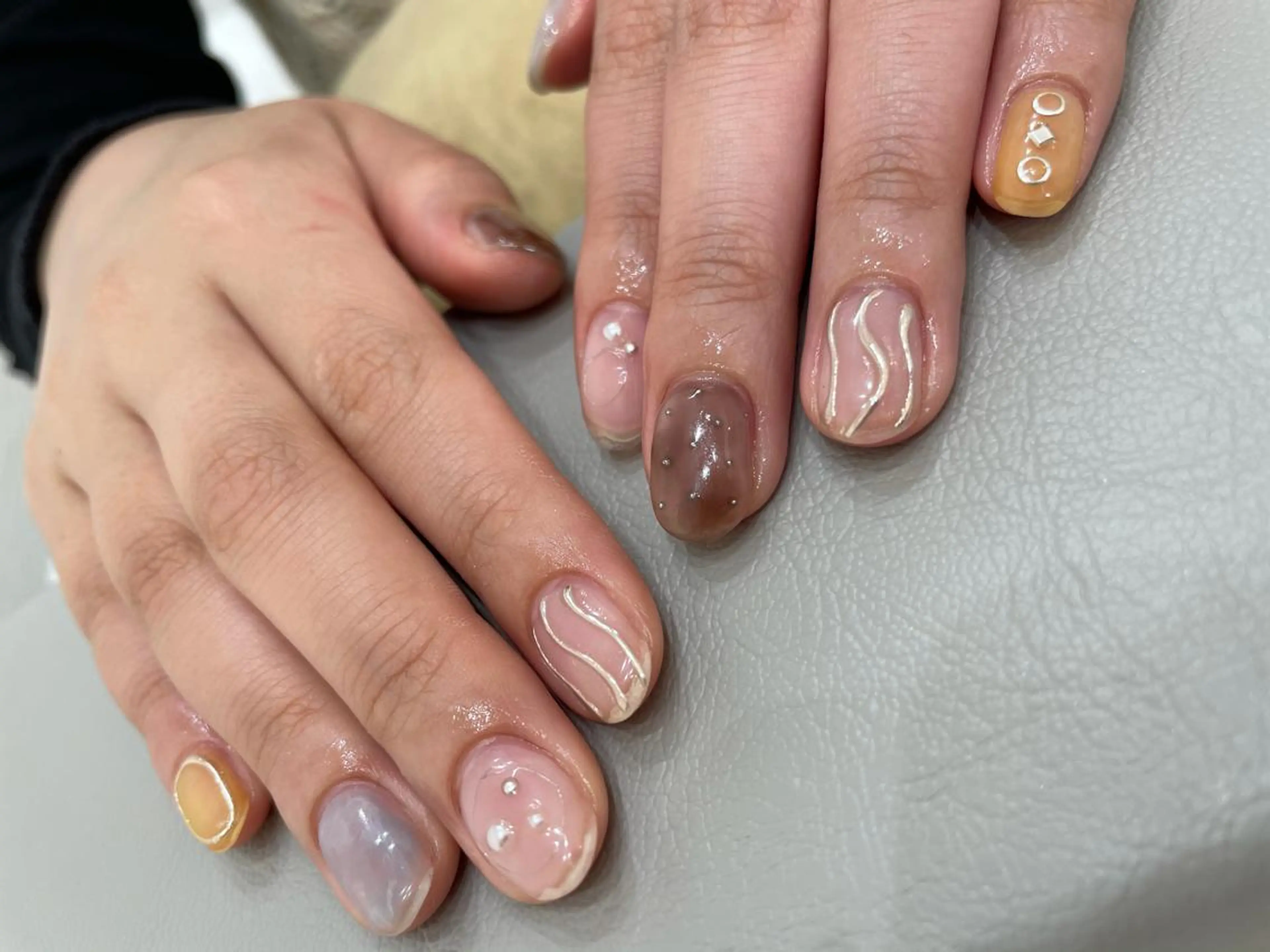 ネイル クリアネイル シルバー maison de charme Beauté所属・Beaute IORIのネイルデザイン