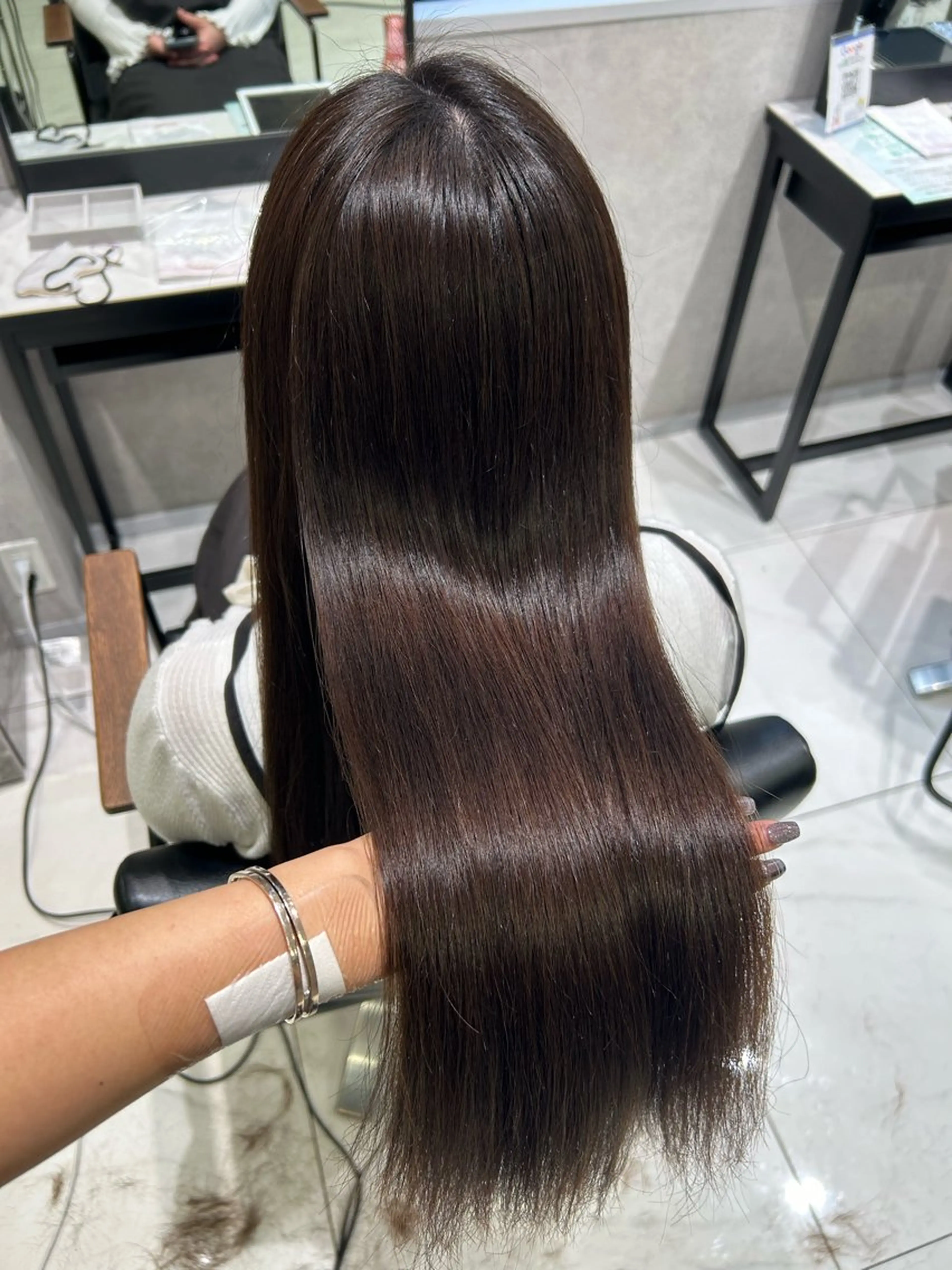 カラー 透明感カラー 透明感カラー💙 束感マツエク🪼海月のマツエク・マツパデザイン