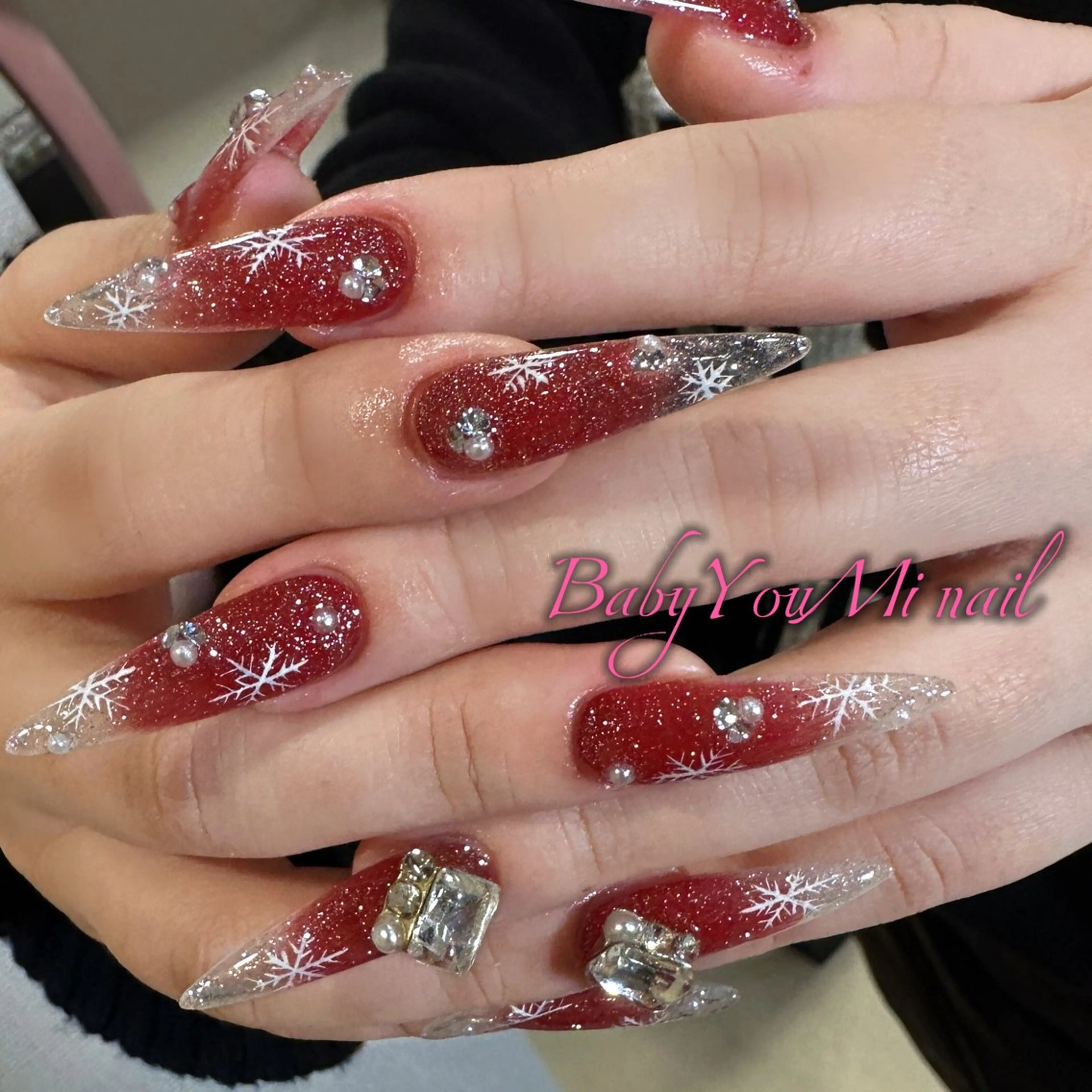 ネイル オーロラネイル 成人式 フットネイル フレンチネイル ジェルネイル ハンドネイル Oomiya 服部のネイルデザイン