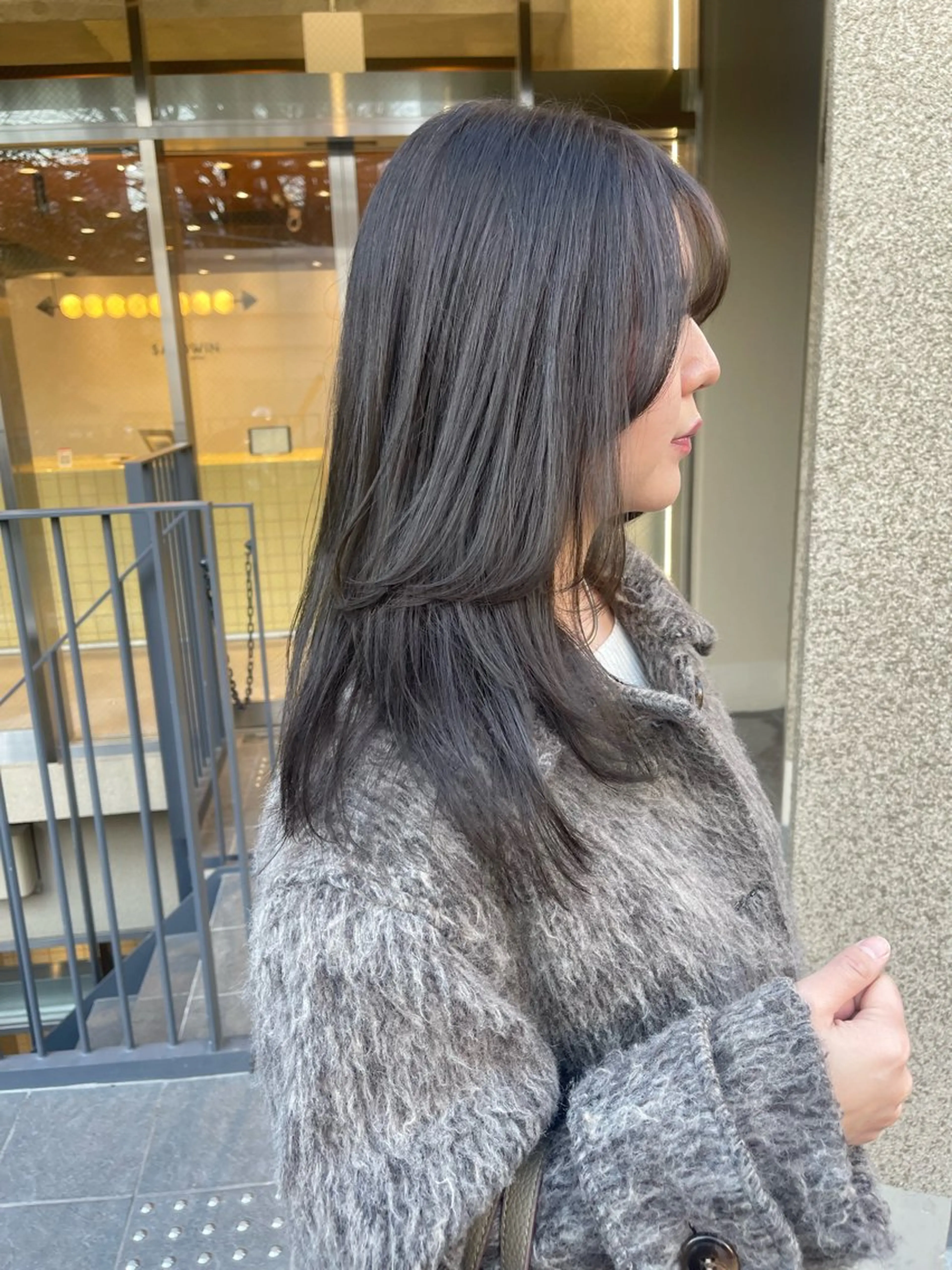 セミロング カット ヘアカラー トリートメント ヘッドスパ ラベンダー/レイヤー スタイル🤎mamiのヘアスタイル