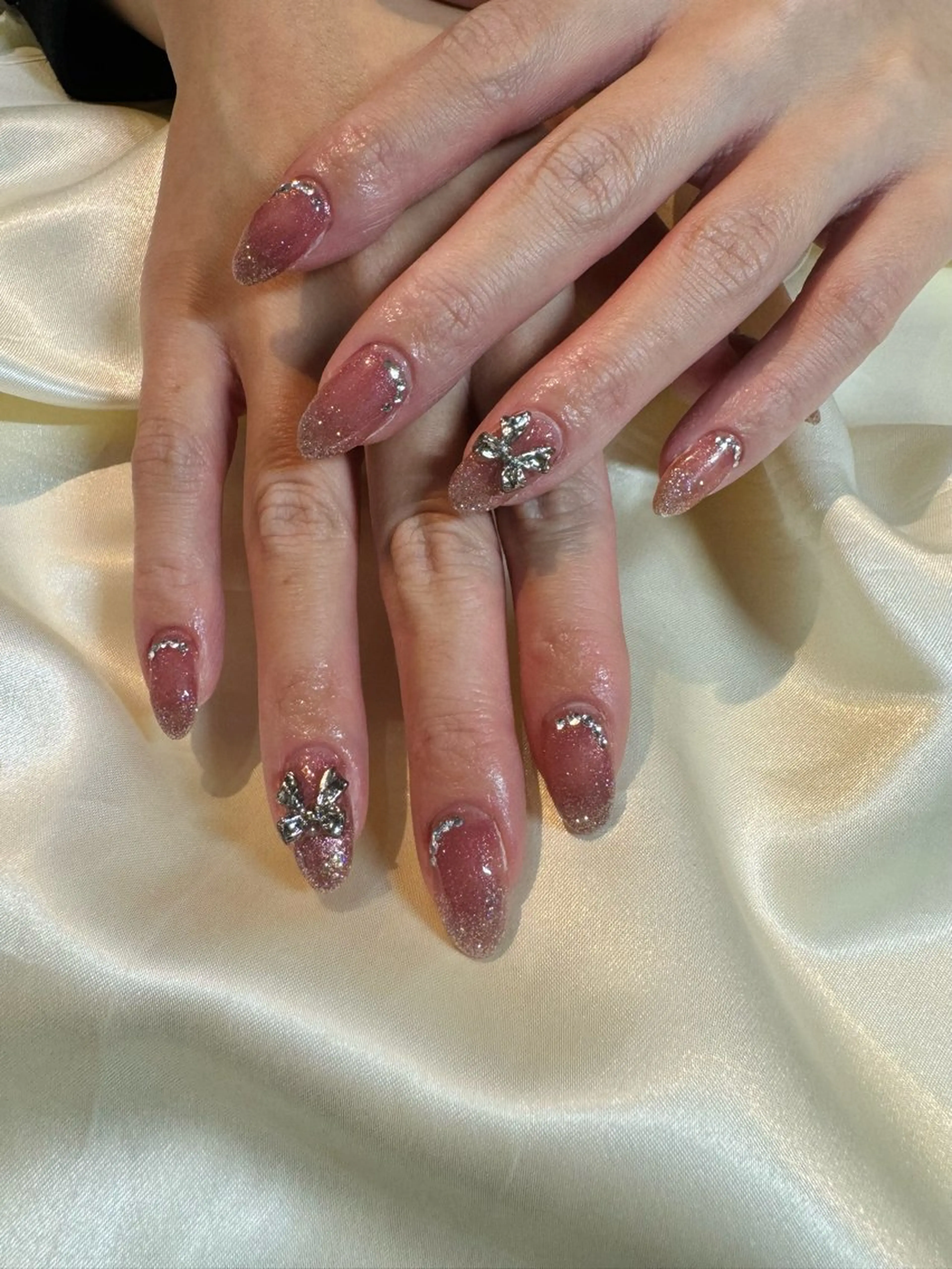 ネイル ハンドネイル 藤井 里緒奈のネイルデザイン