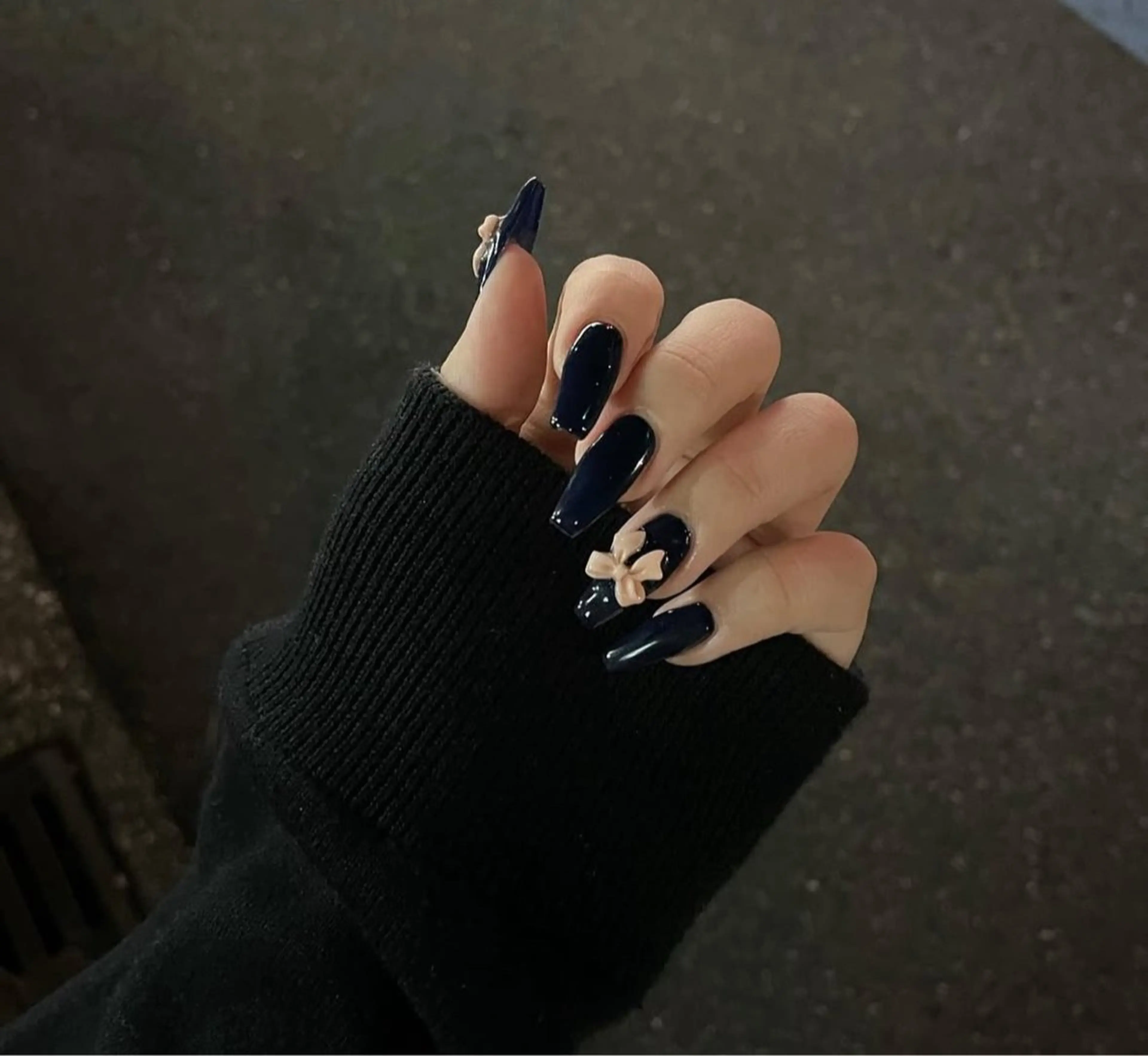 ネイル グラデーション キラキラネイル 韓国ネイル ラメ(グリッター) ラメグラデーション ハンドネイル ハンドケア Chisa Nail Studio所属・リ リのネイルデザイン