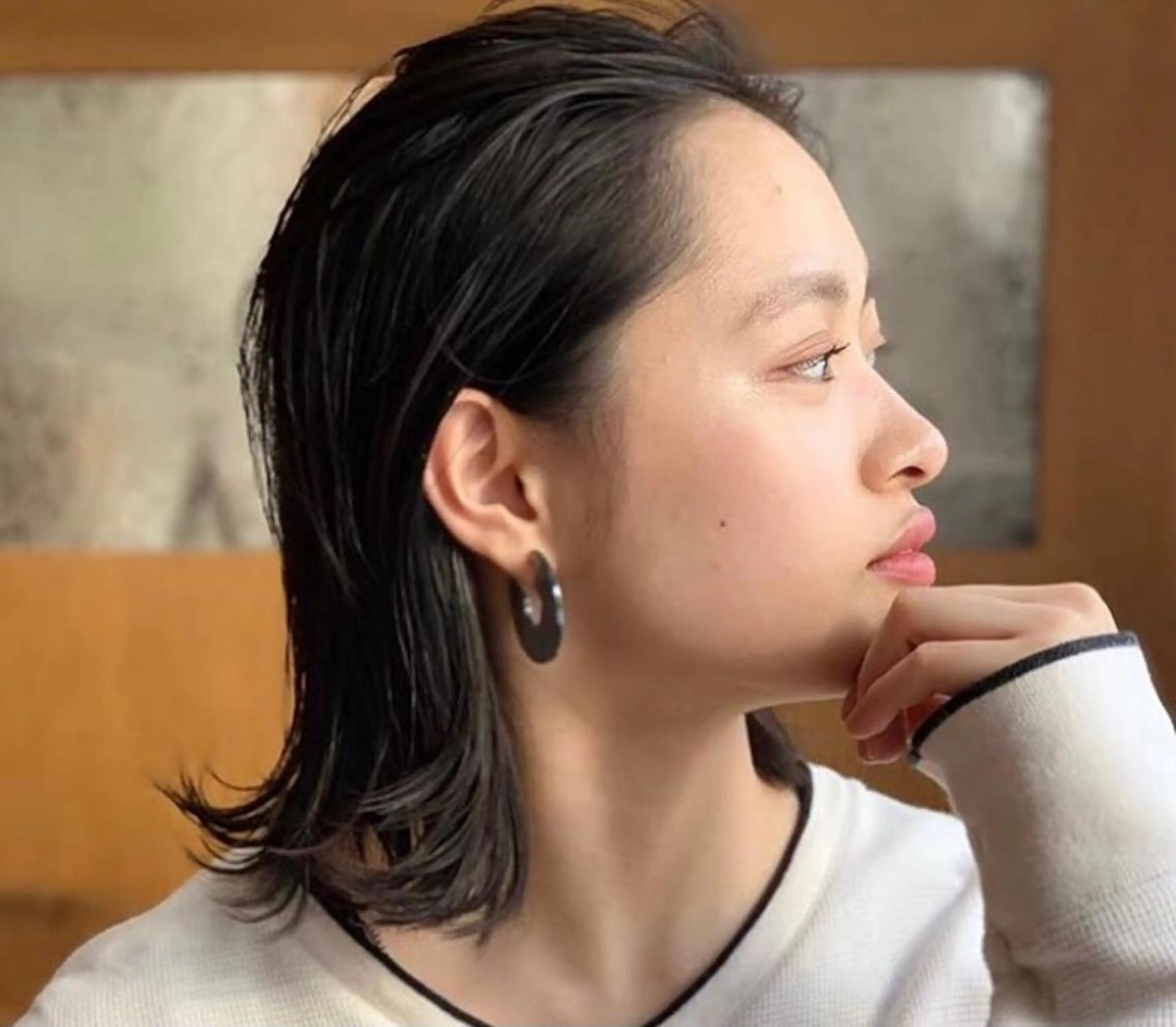 ミディアム ヘアアレンジ i.＋sapporo所属・🩶韓国ヘア🩶 くびれ❤︎顔まわりのヘアスタイル