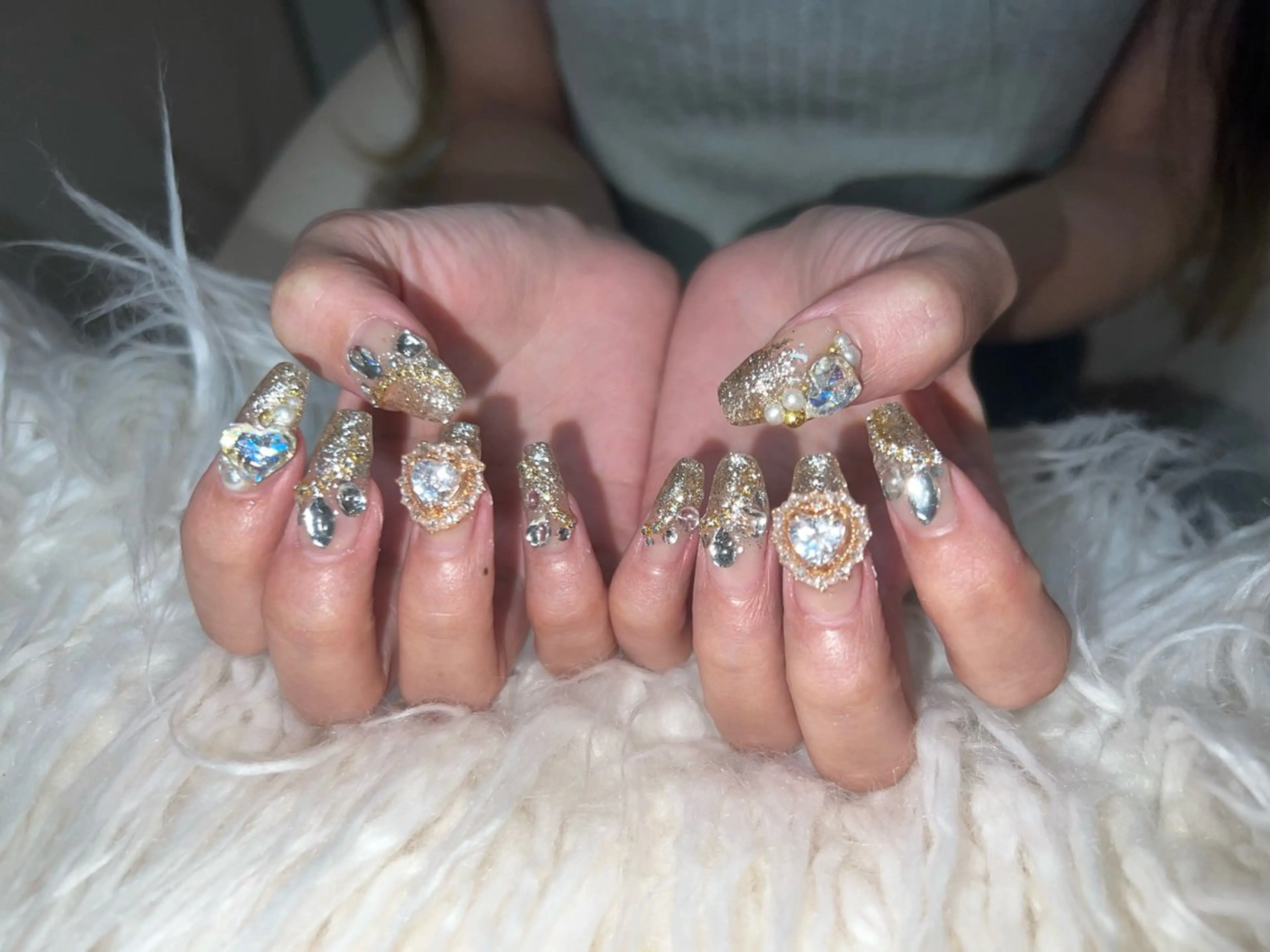 ミディアム ONIKA Nail 青山通り店所属・ONIKA Nail 表参道A4徒歩2分のネイルデザイン