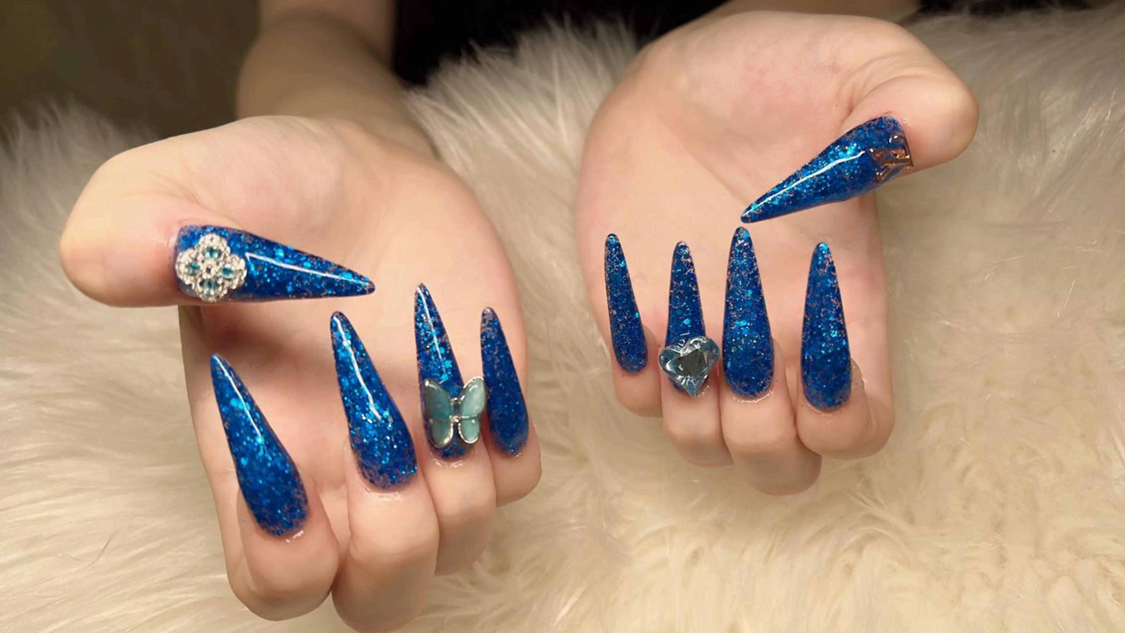 ロング ネイル 《LB》ラブリエ Nail&eyeのマツエク・マツパデザイン