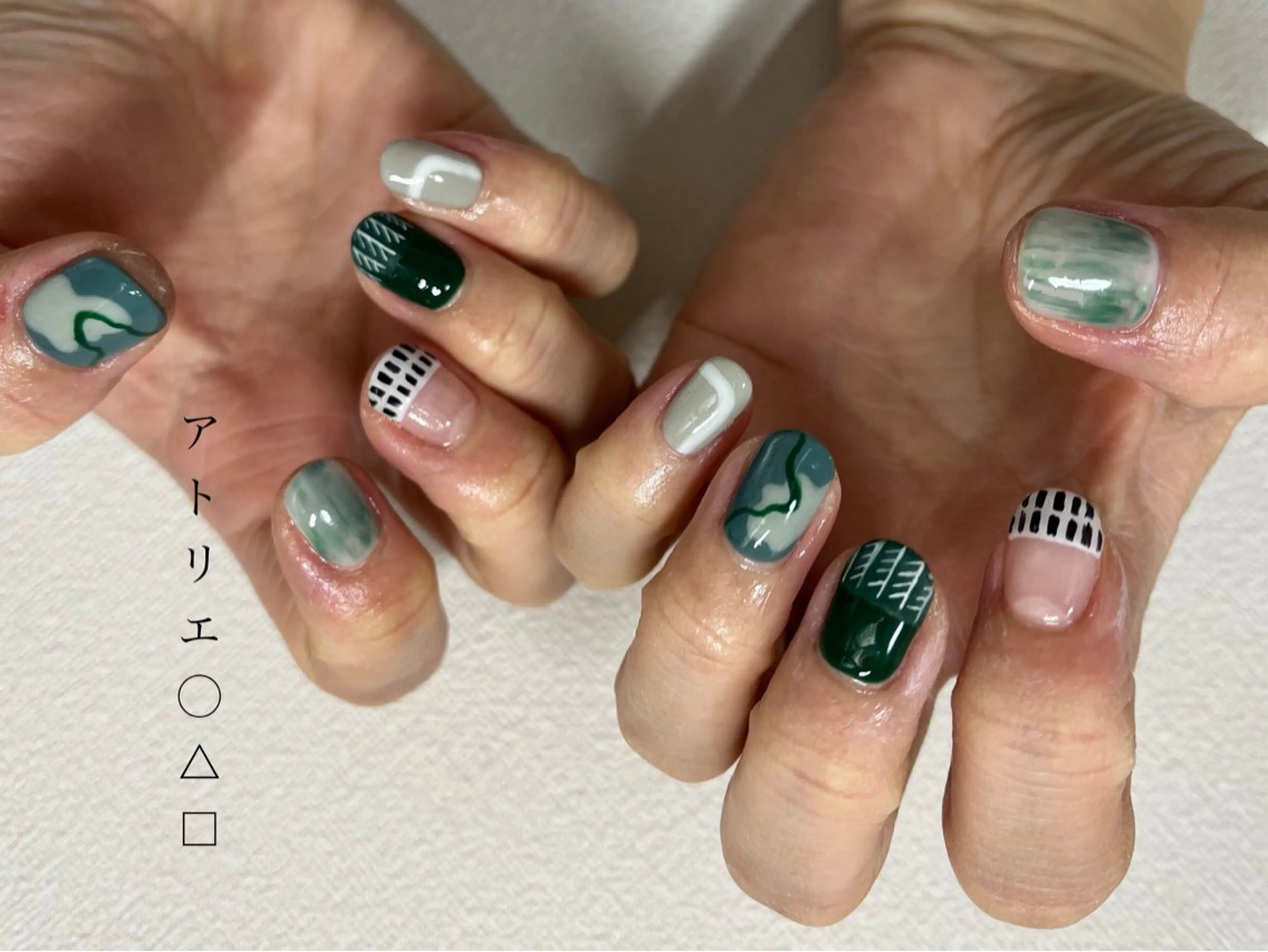 ネイル ハンドネイル アトリエ ○△□のネイルデザイン