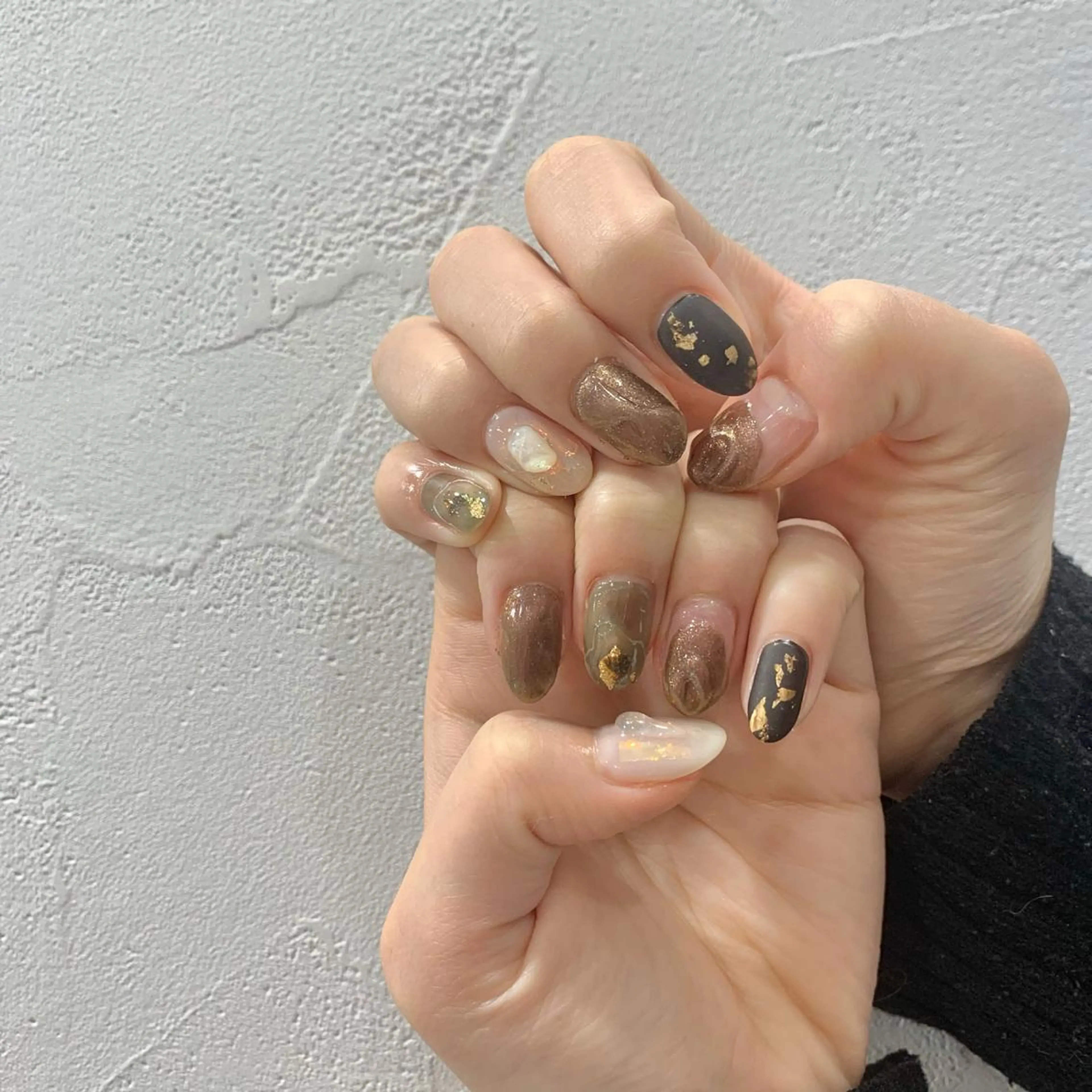 ネイル ブラウン ニュアンスネイル ハンドネイル 佐藤 まりえのネイルデザイン