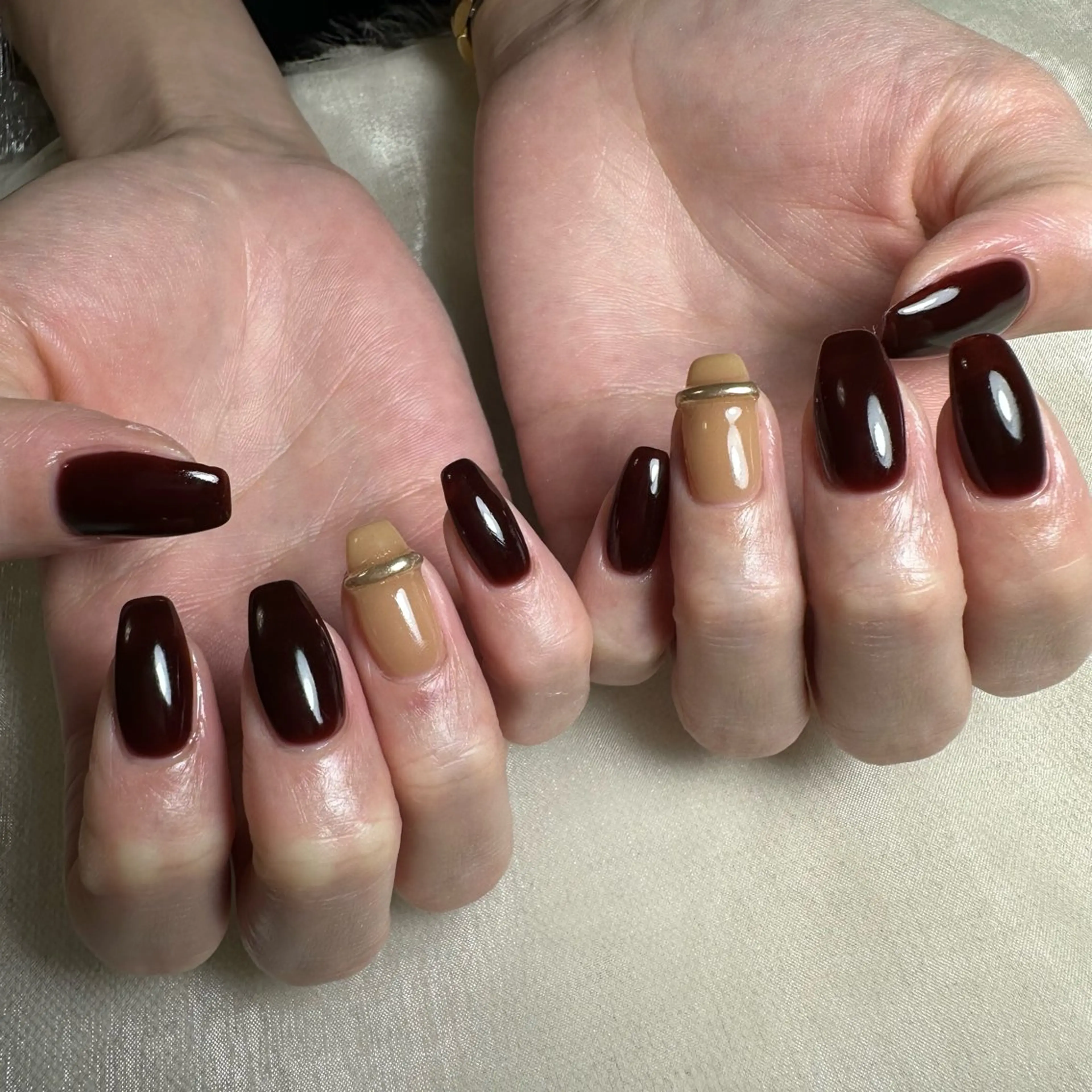 ネイル repos~ルポ~所属・里見 麗のネイルデザイン