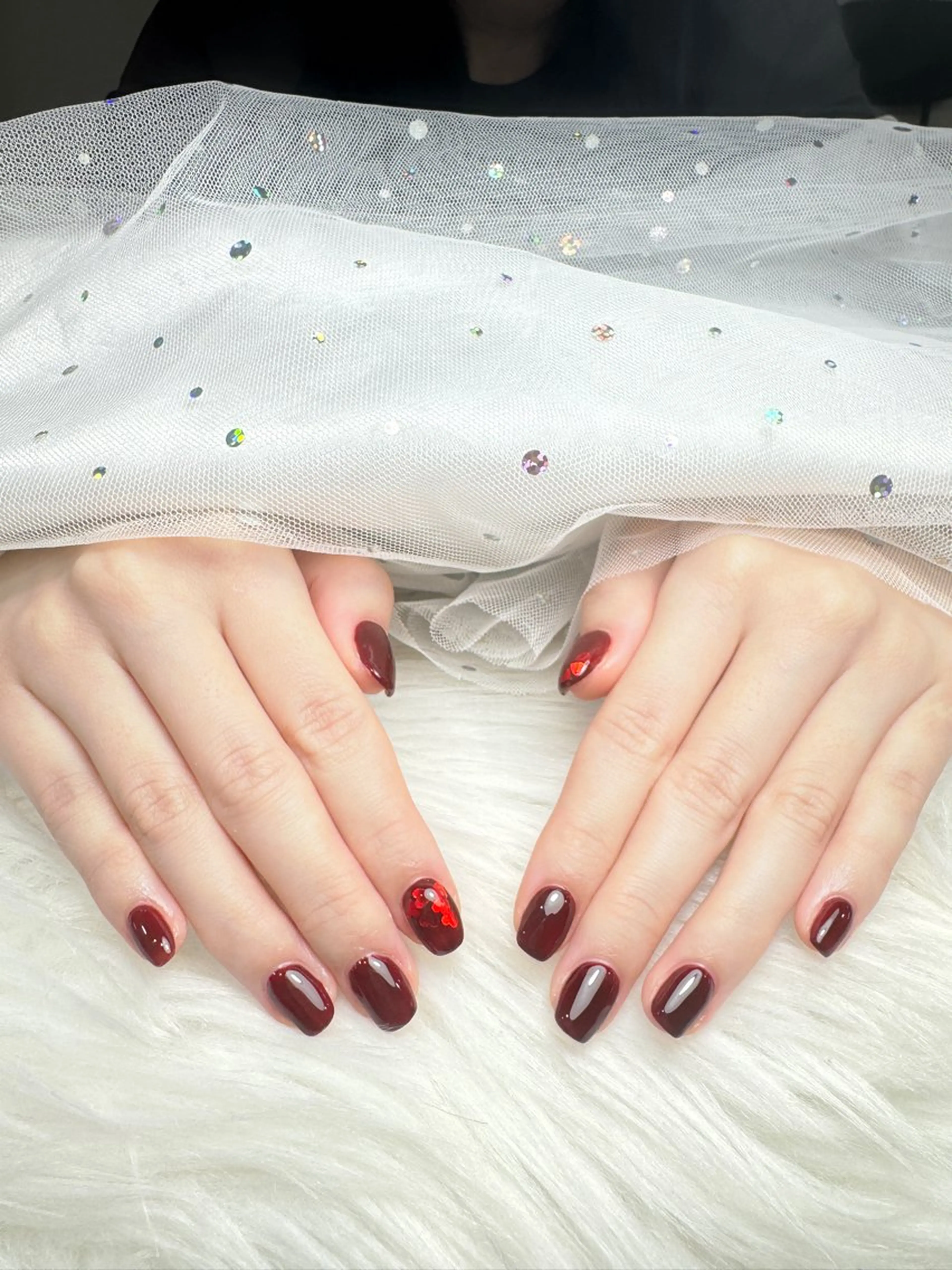 ネイル 赤色 シンプルネイル バレンタイン ハンドネイル AMI NAIL 池袋所属・キム ハンのネイルデザイン