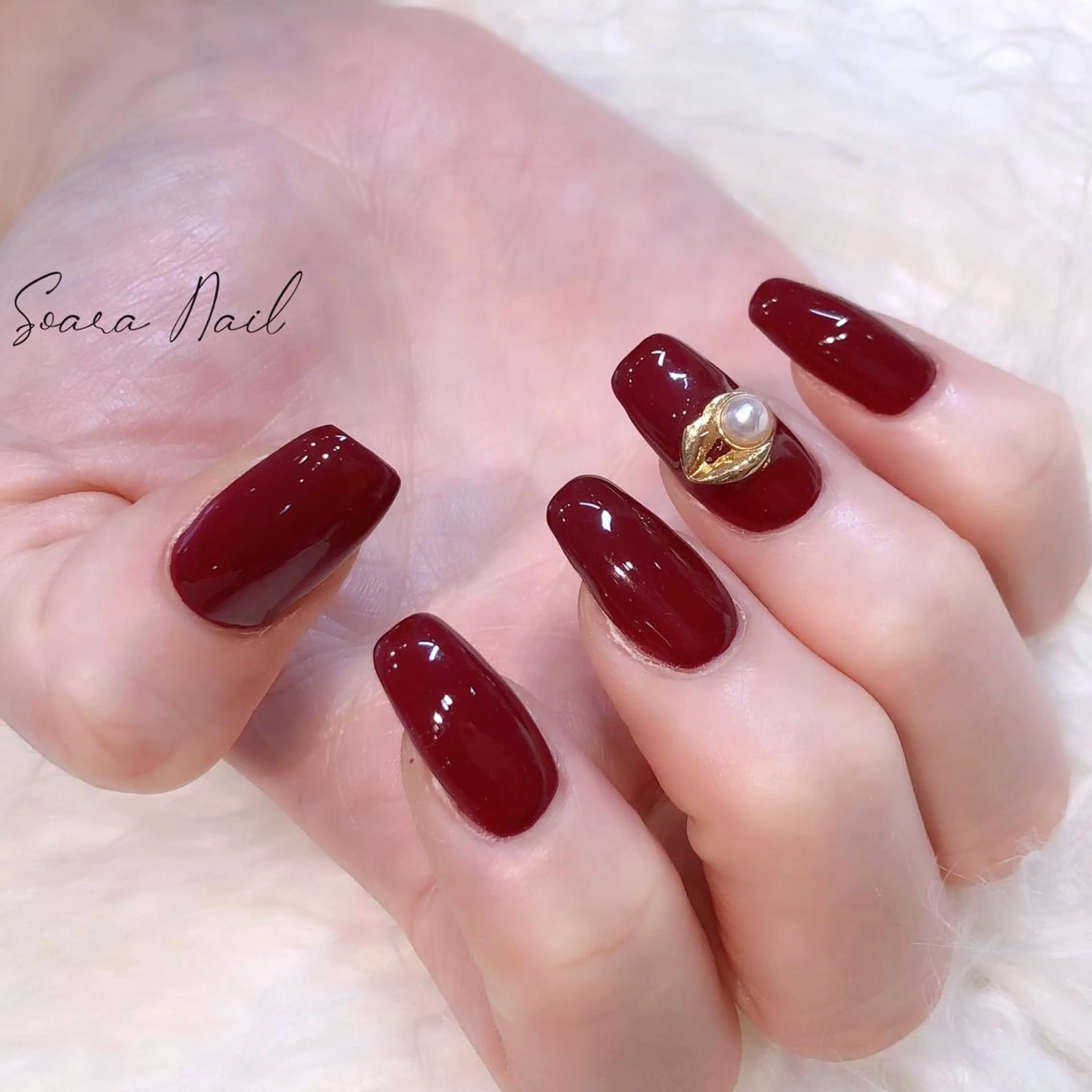 ネイル ボルドー ワンカラーネイル Salon Cleve所属・T. maoのネイルデザイン