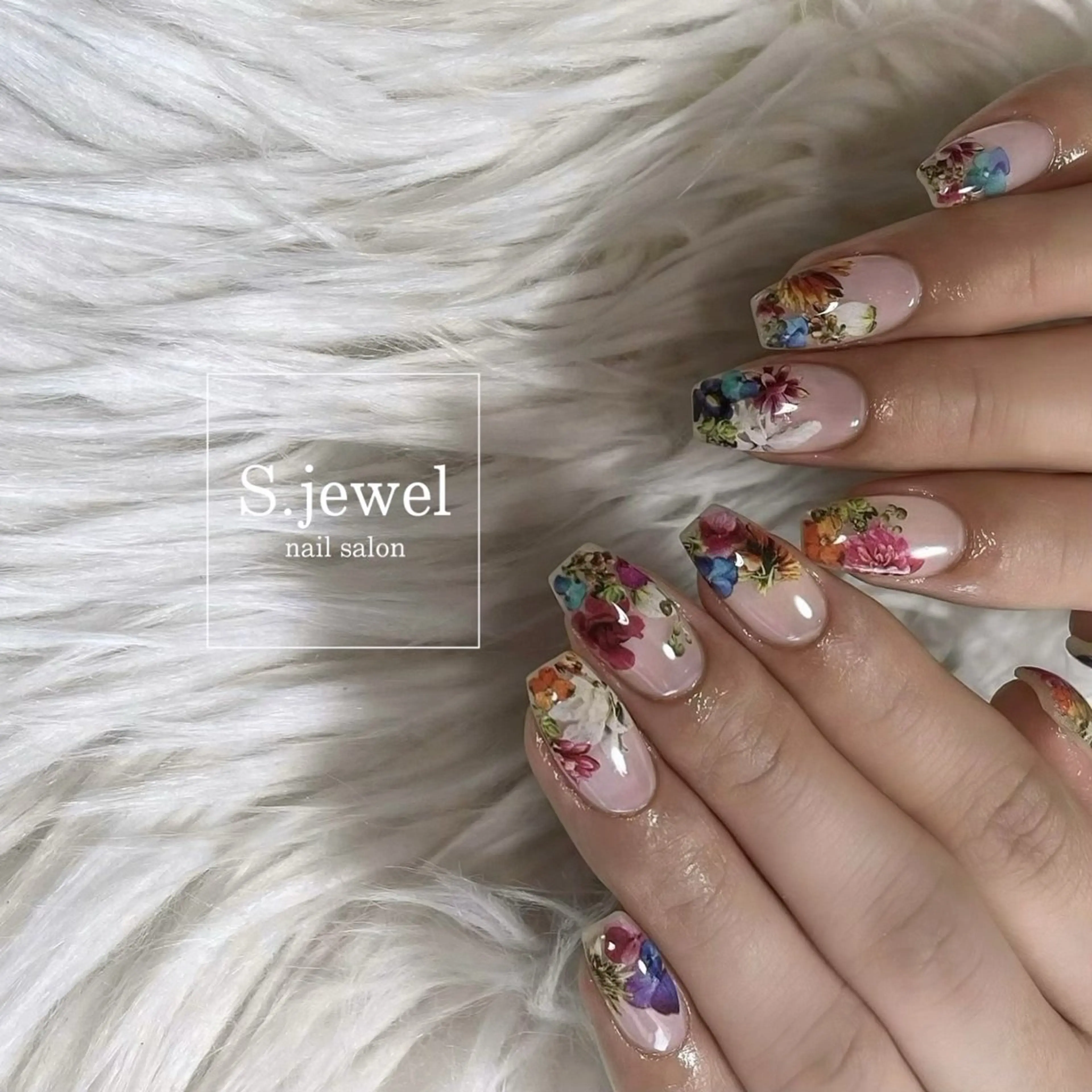 ネイル S♡JEWEL所属・S. JEWELのネイルデザイン