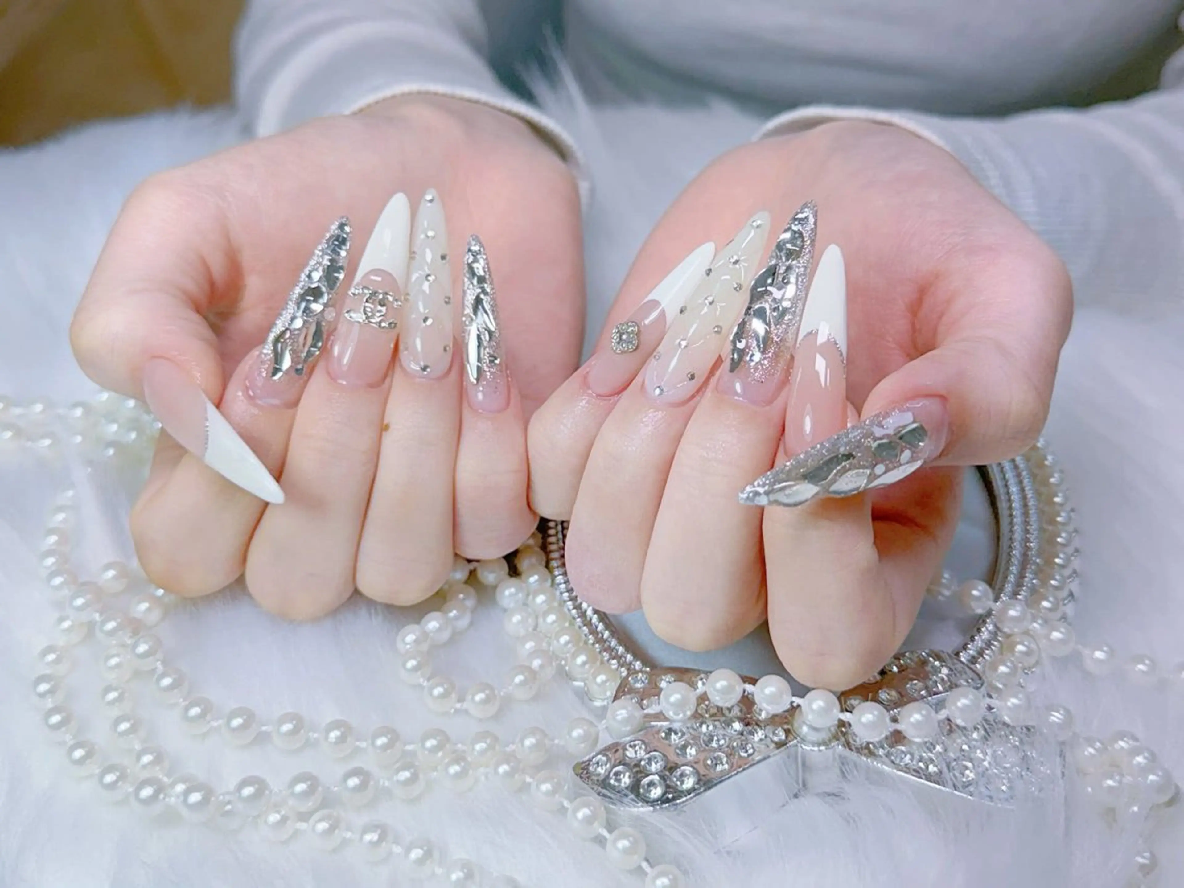 カラー ZIN RUBYNAILのネイルデザイン