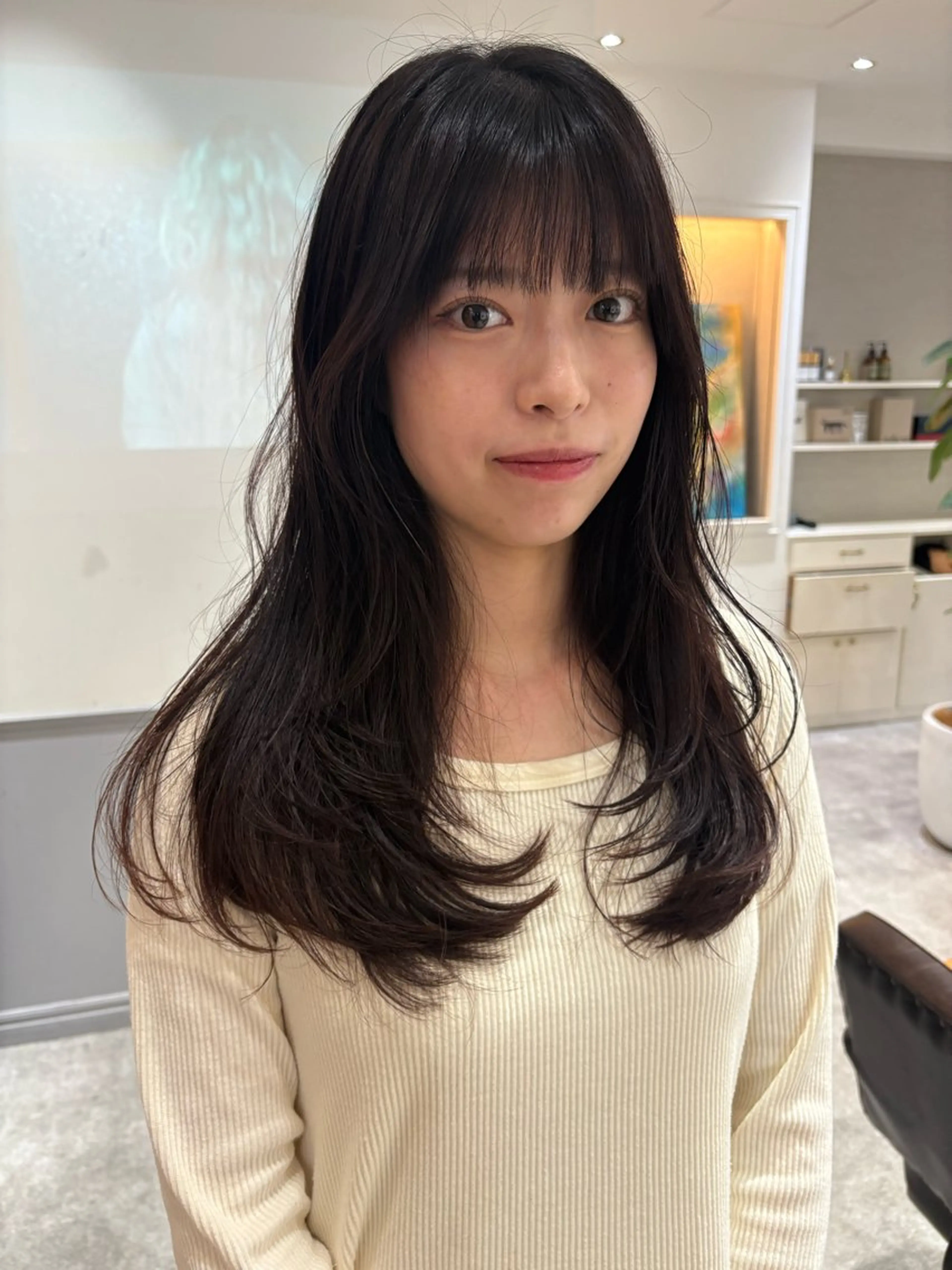 セミロング SIKI yuuna レイヤーカット🪽のヘアスタイル