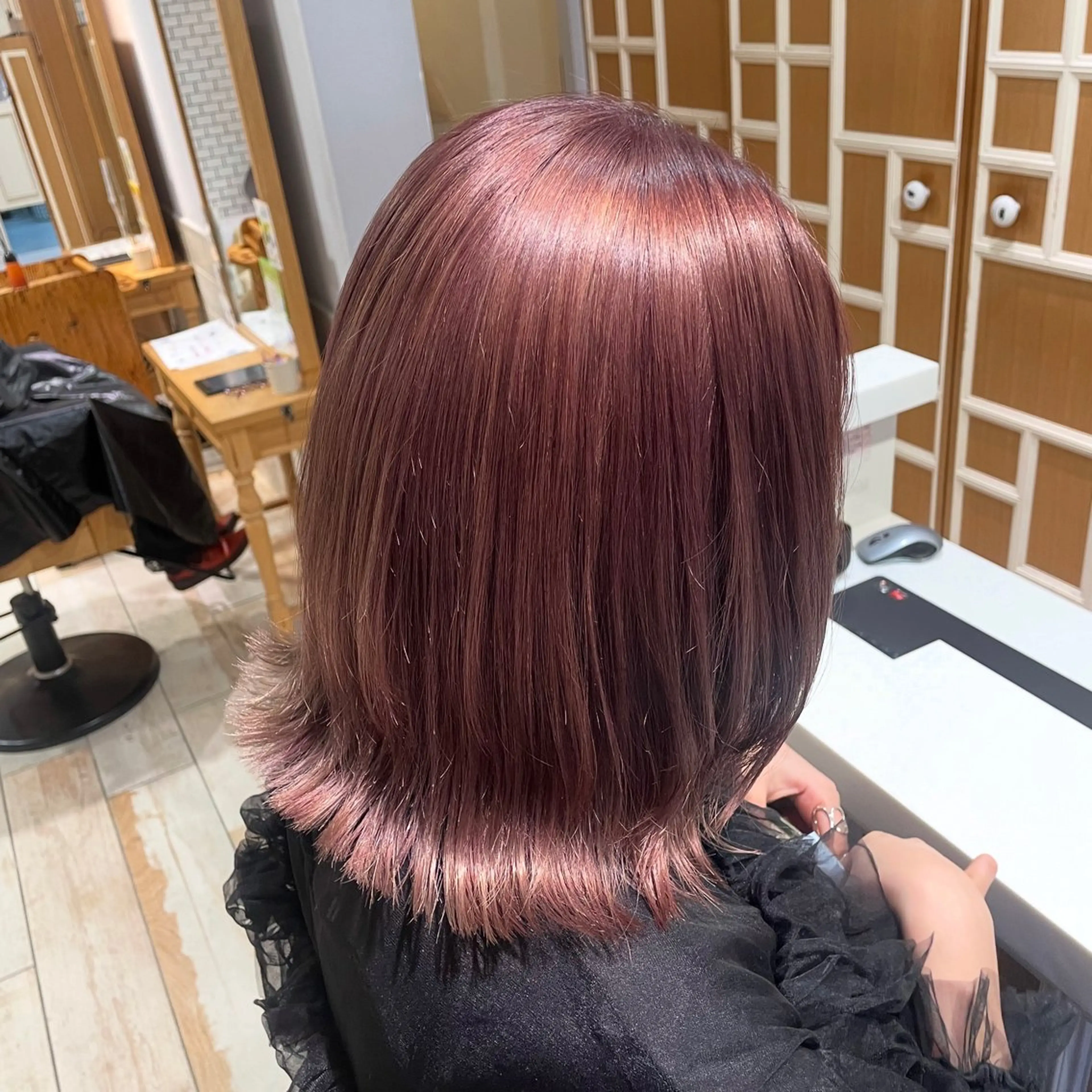 ミディアム カラー ヘアカラー 小柳 夏美のヘアスタイル