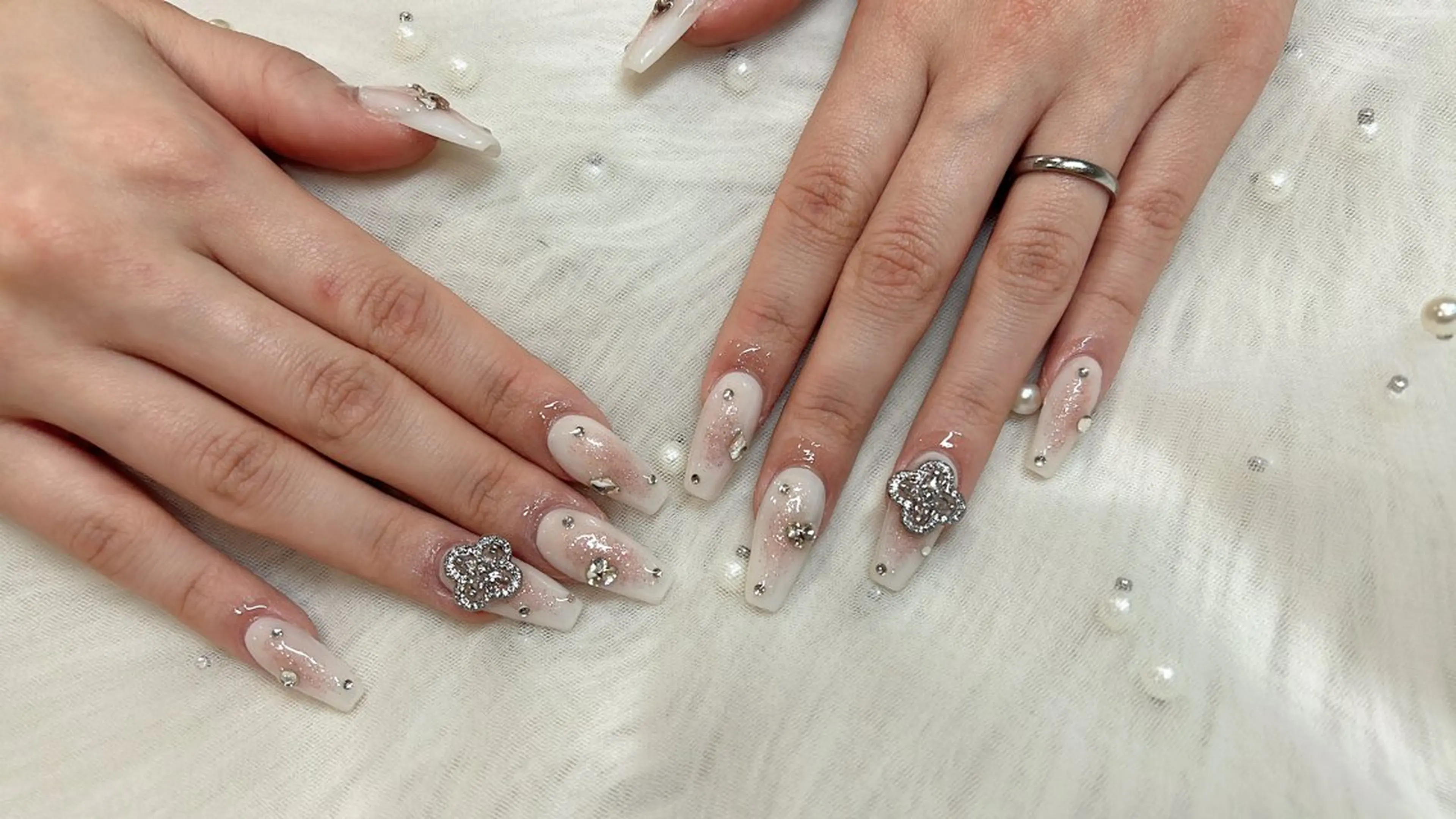 ネイル ハンドネイル 《LB》ラブリエ Nail&eyeのマツエク・マツパデザイン