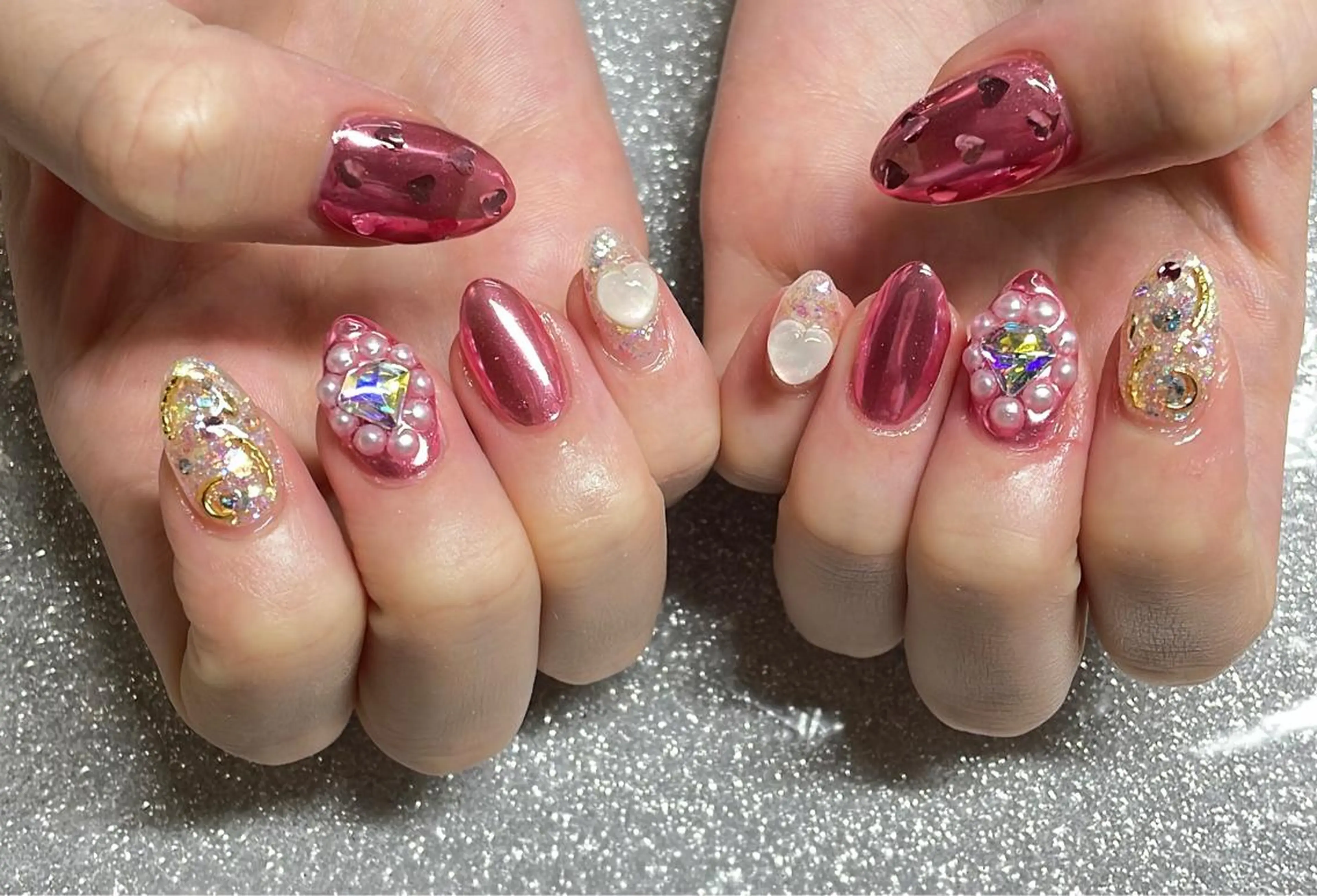 ネイル ハンドネイル VIERU 🌈🎀💖のネイルデザイン