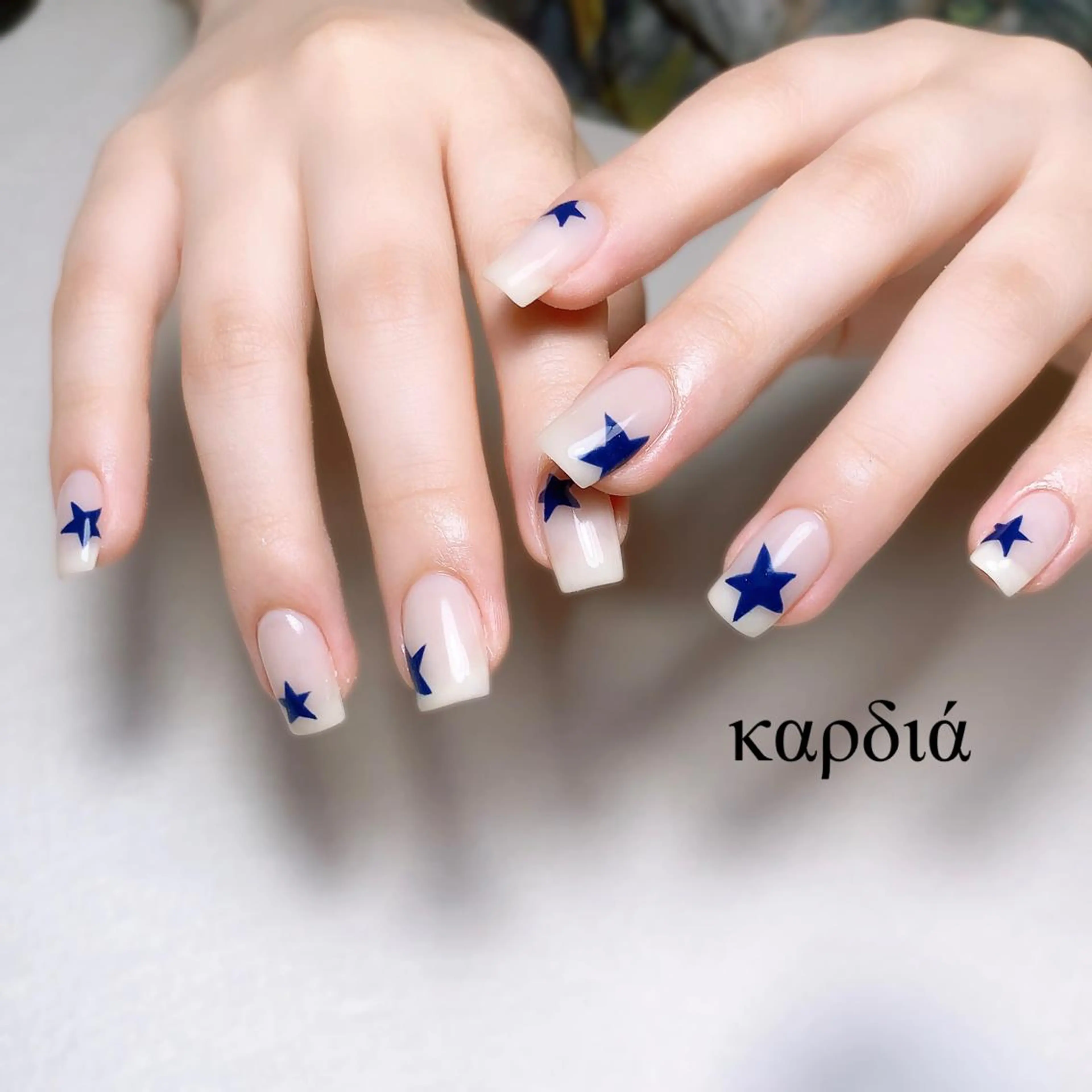 ネイル ハンドネイル καρδιά -ｶﾙﾃﾞｨｱ-のネイルデザイン