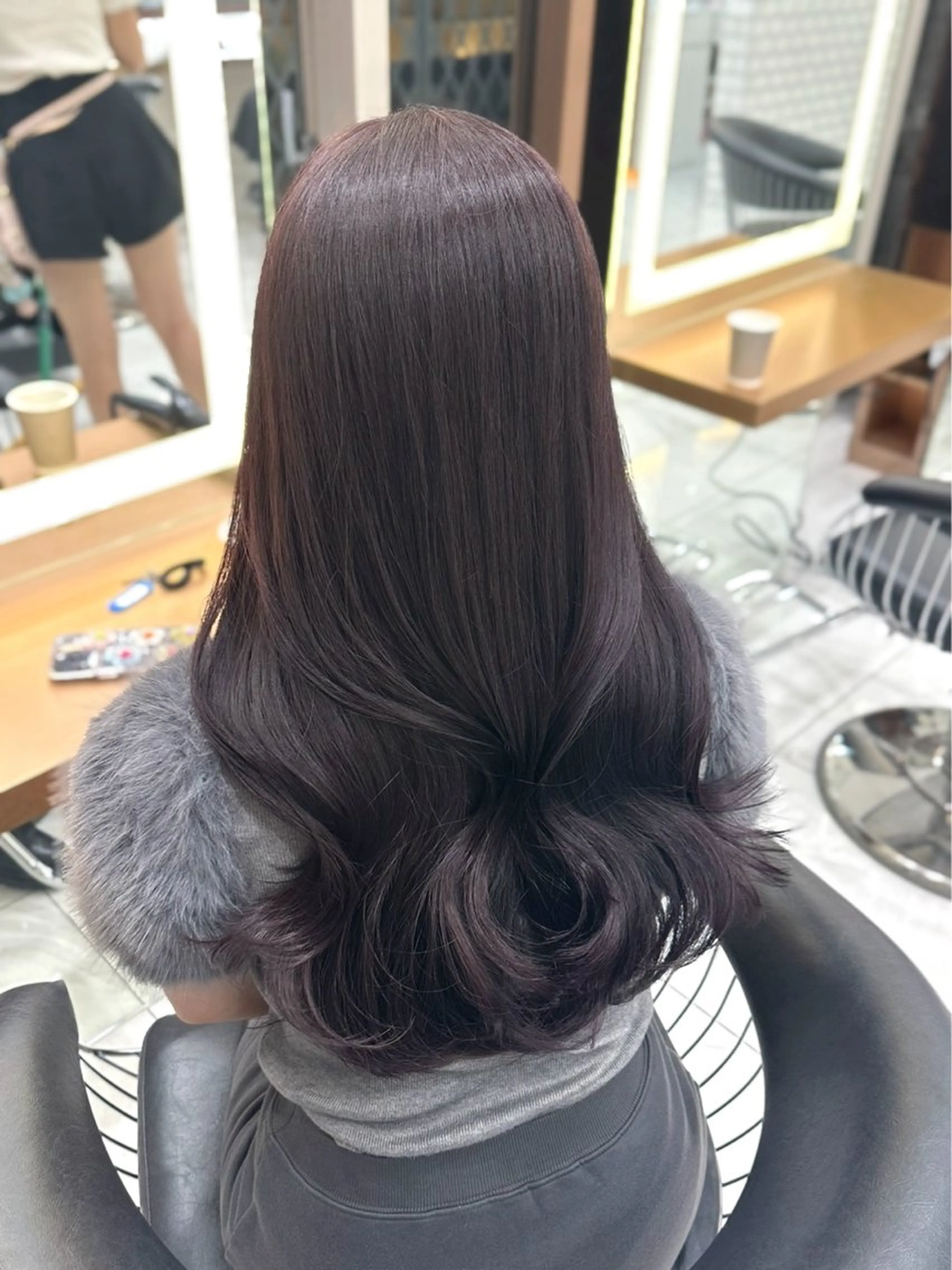 ロング カラー グレージュ ラベンダーカラー ラベンダーグレージュ ラベンダーグレー 柳堀 日菜の眉毛・アイブロウイメージ