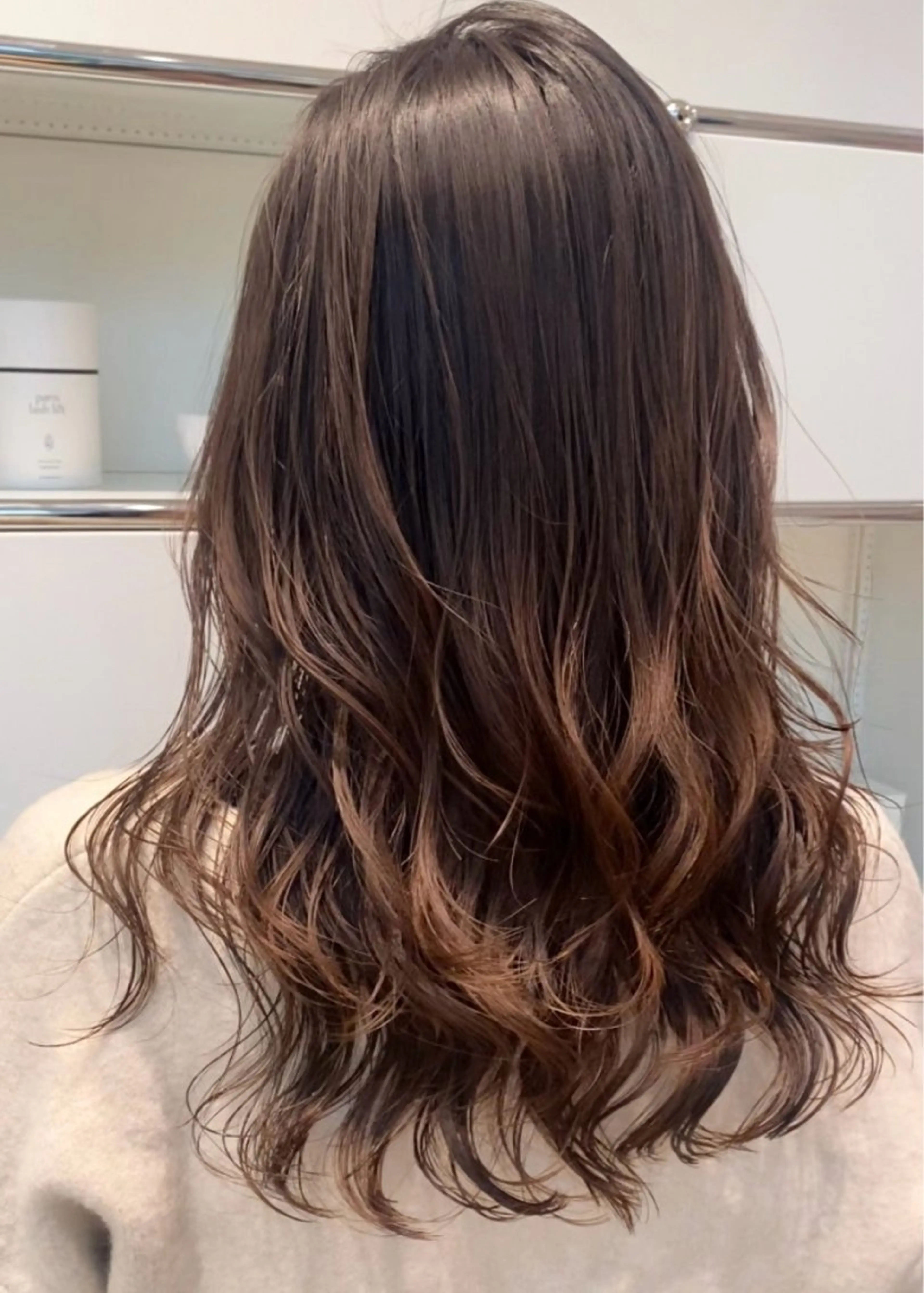 セミロング パーマ 艶カラーリスト 🌈銀座🌈牛込萌香のヘアスタイル