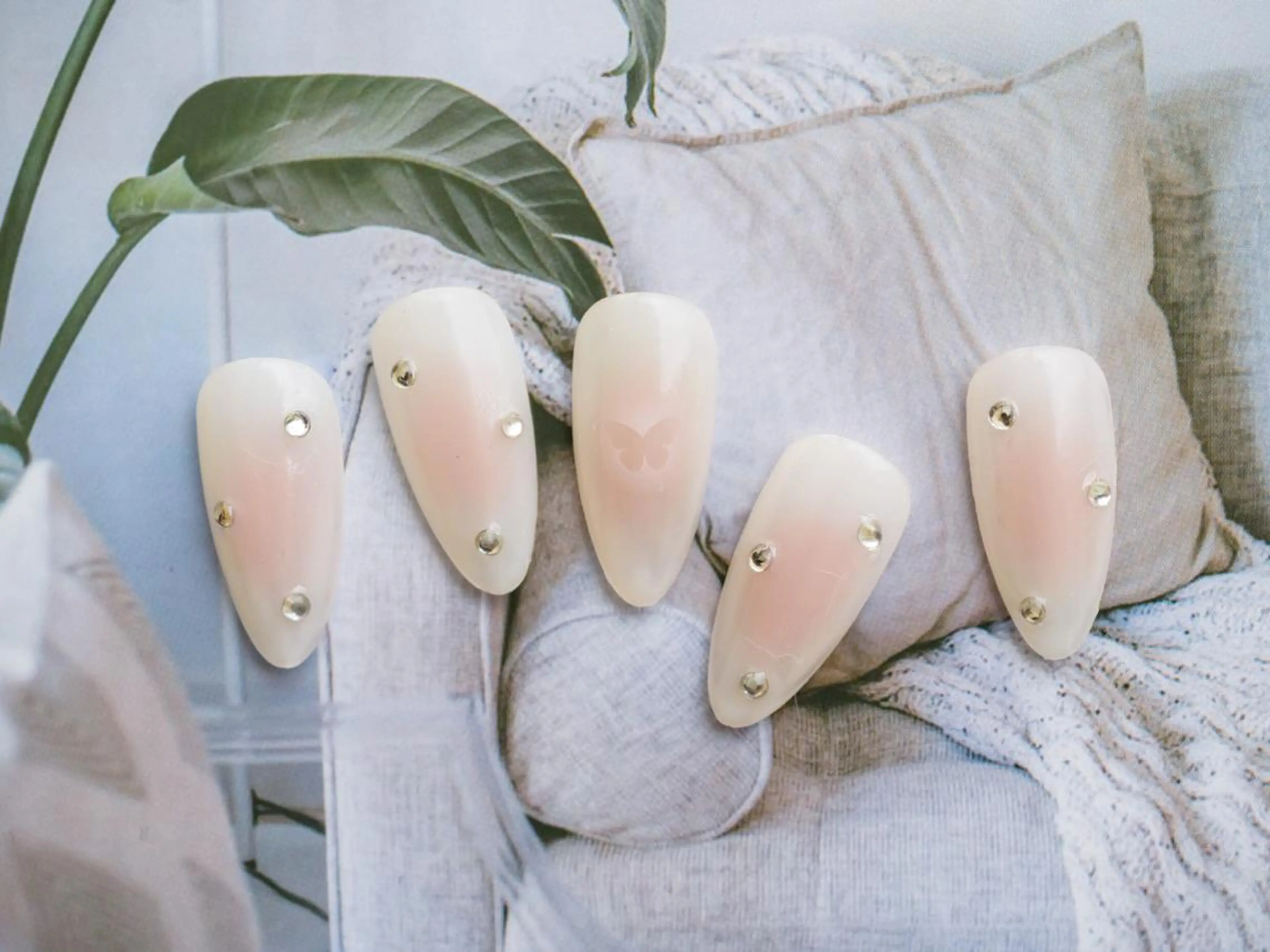 ネイル ToliyDeliy ネイルサロンのネイルデザイン