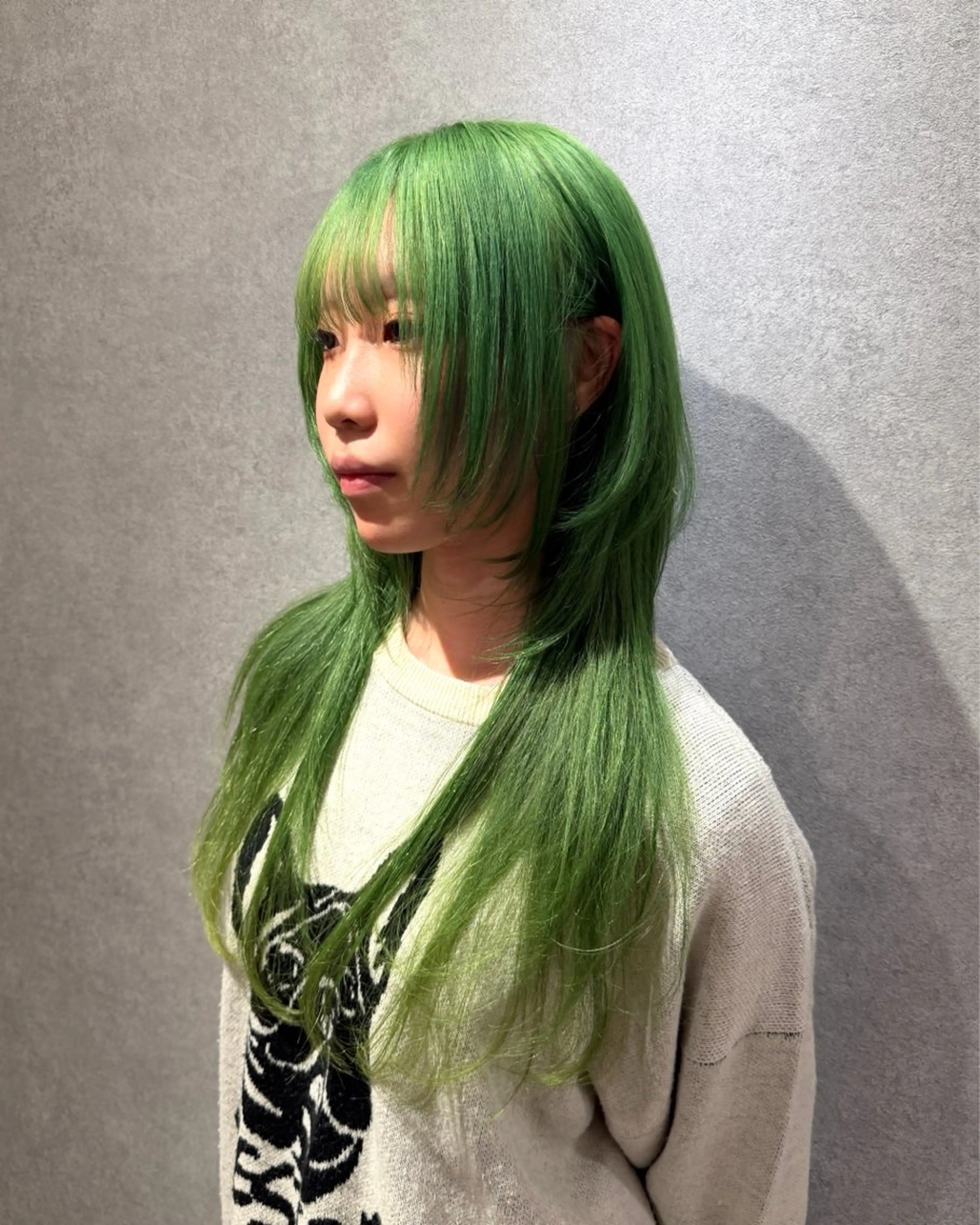 ロング カラー カット ヘアカラー トリートメント ハイトーン/ウルフ/ レイヤー/Asukaのヘアスタイル