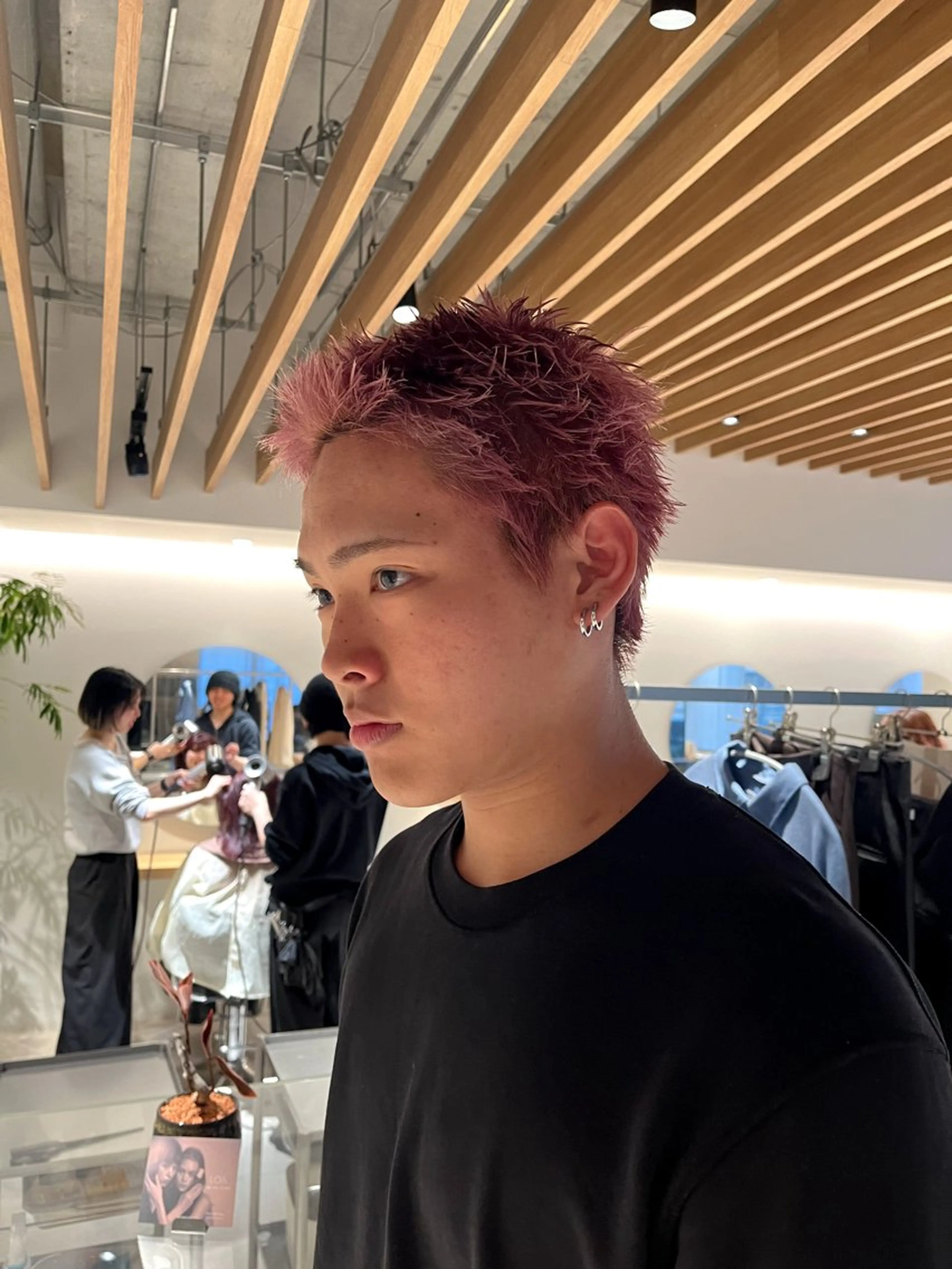 ショート ヘアカラー 片山 椋馬のヘアスタイル