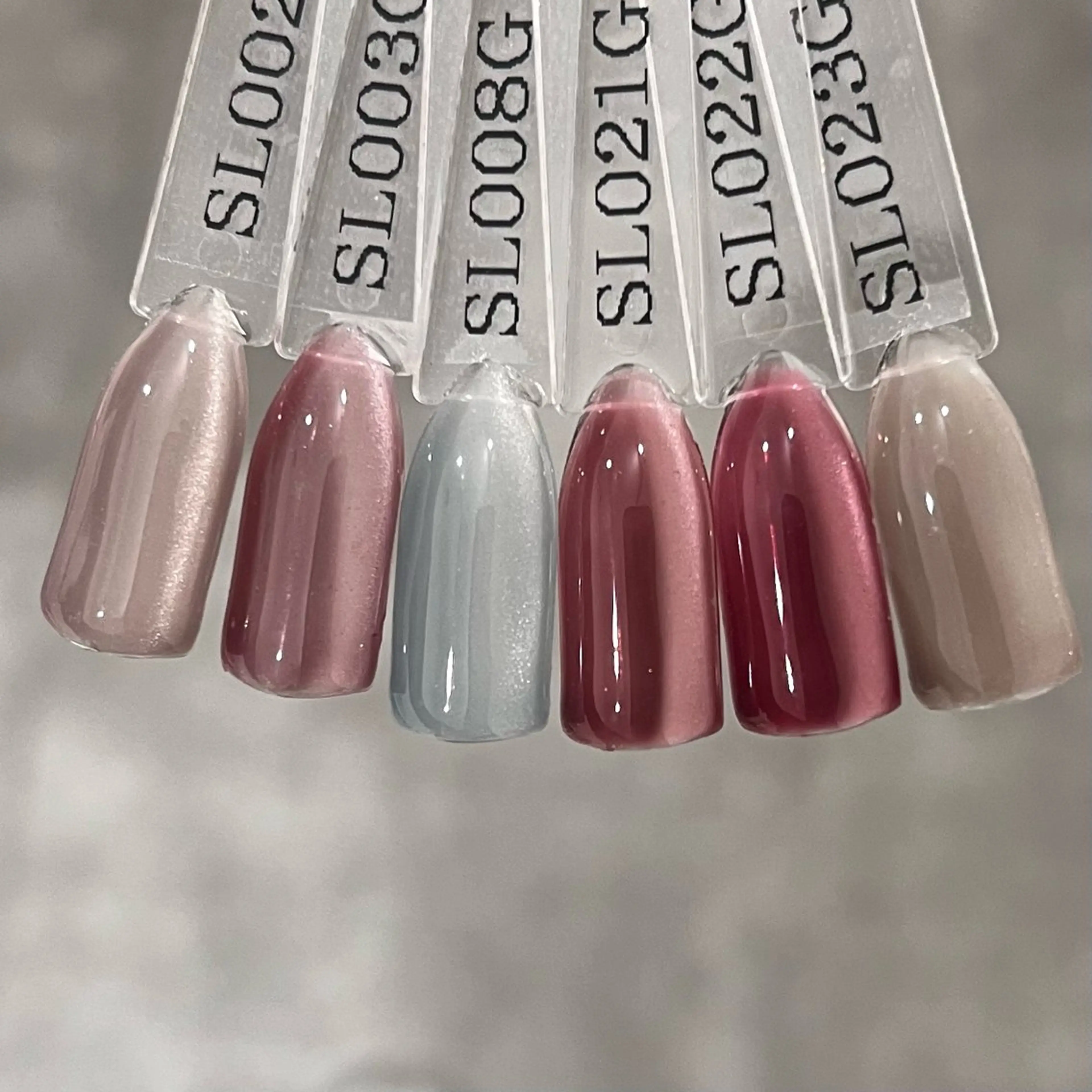 ネイル SHIORI🐈‍⬛ aimermoreのネイルデザイン