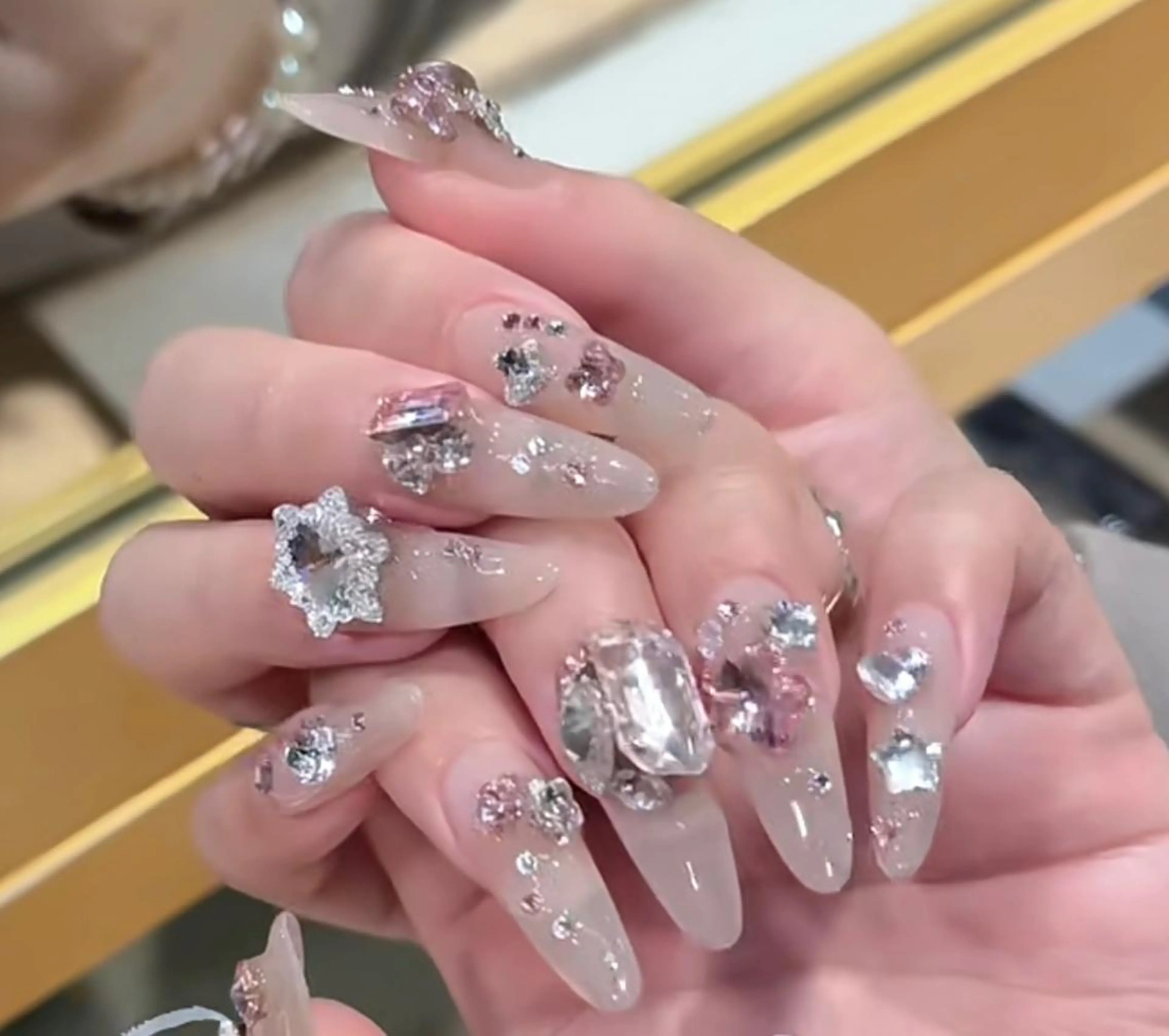 ネイル D-BEAUTY Nailsalonのネイルデザイン