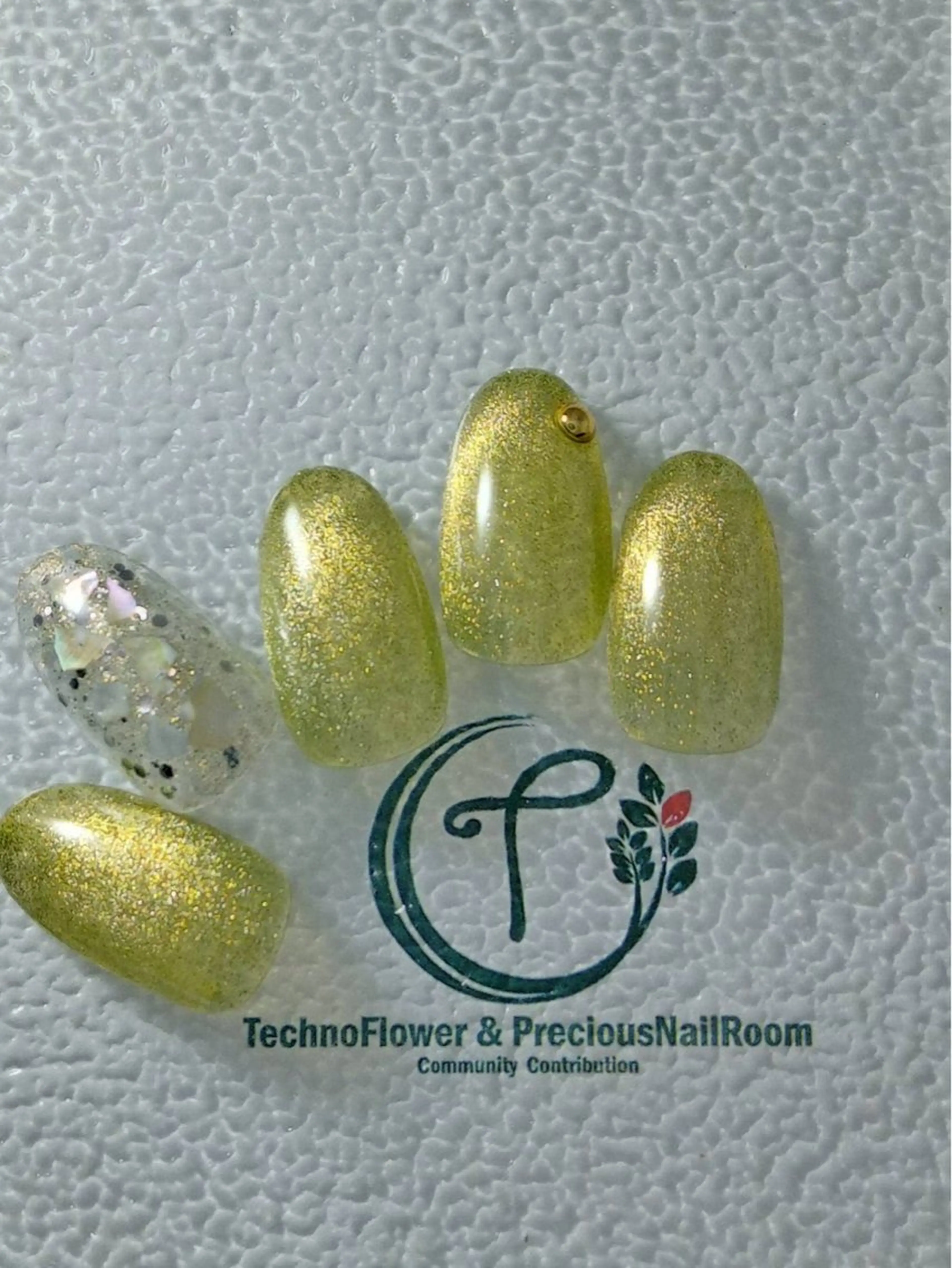 ネイル フラワーネイル precious nail room所属・precious nail  roomのネイルデザイン