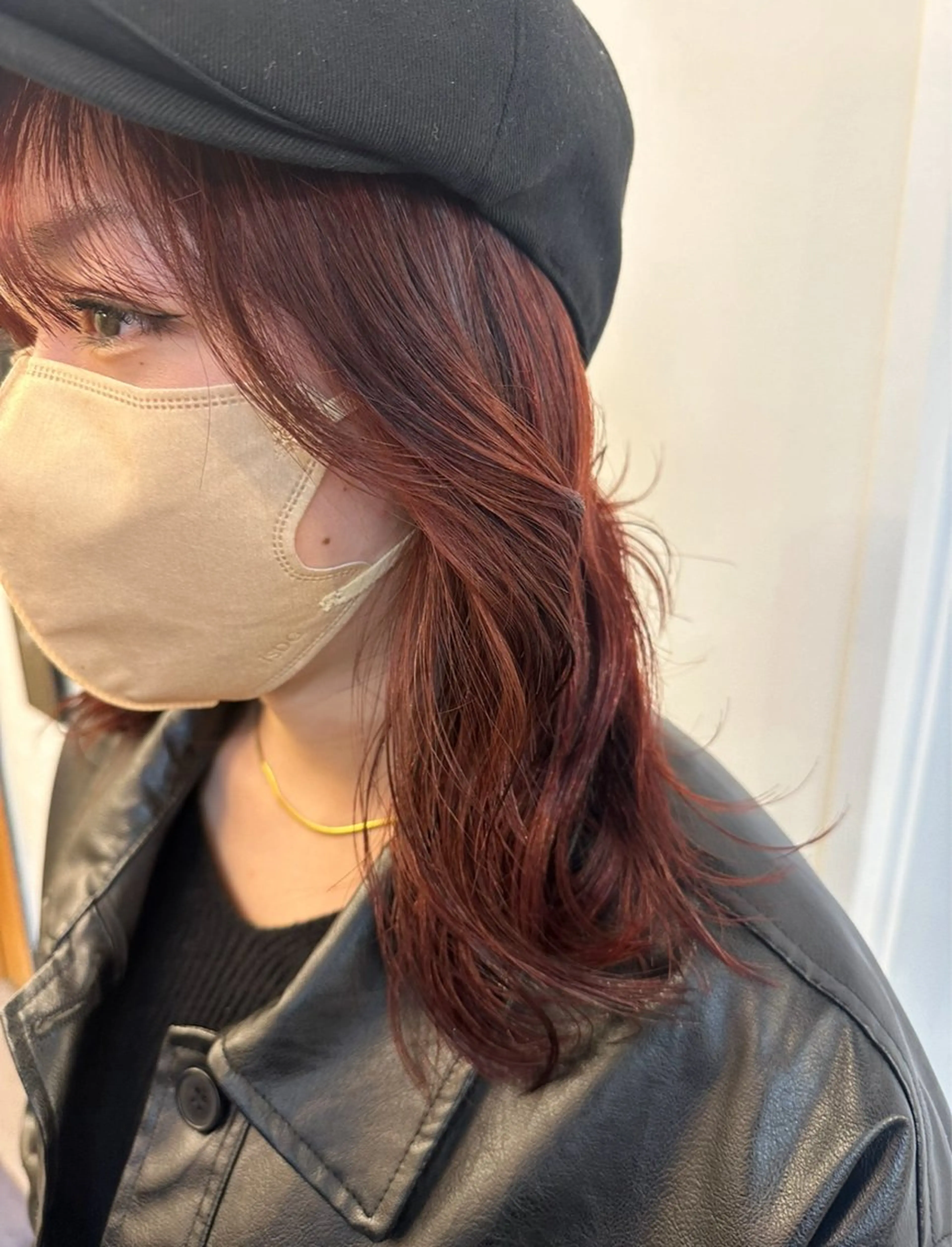 ミディアム オノ アイラのヘアスタイル