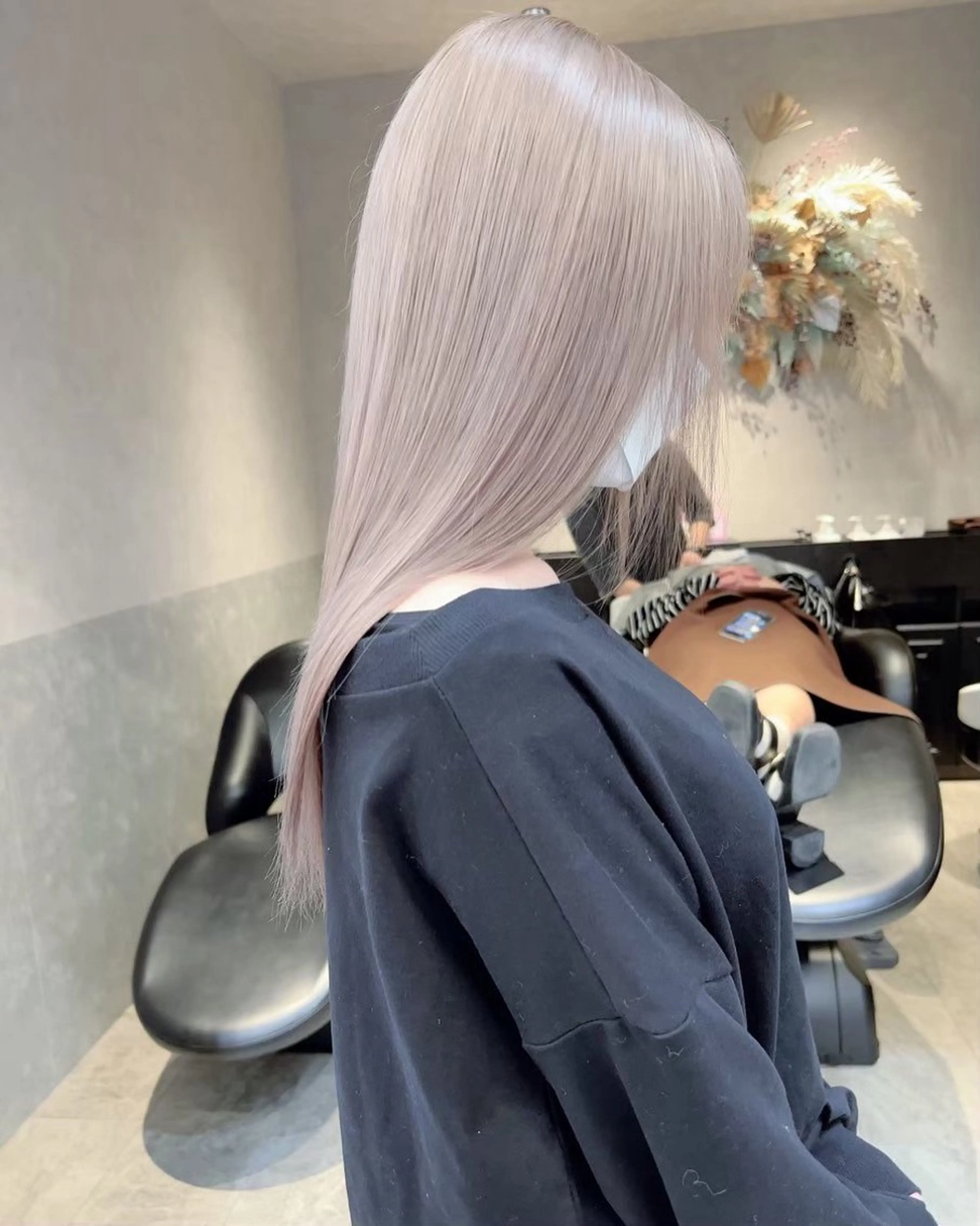 セミロング ヘアカラー イウラ ショウヤのヘアスタイル