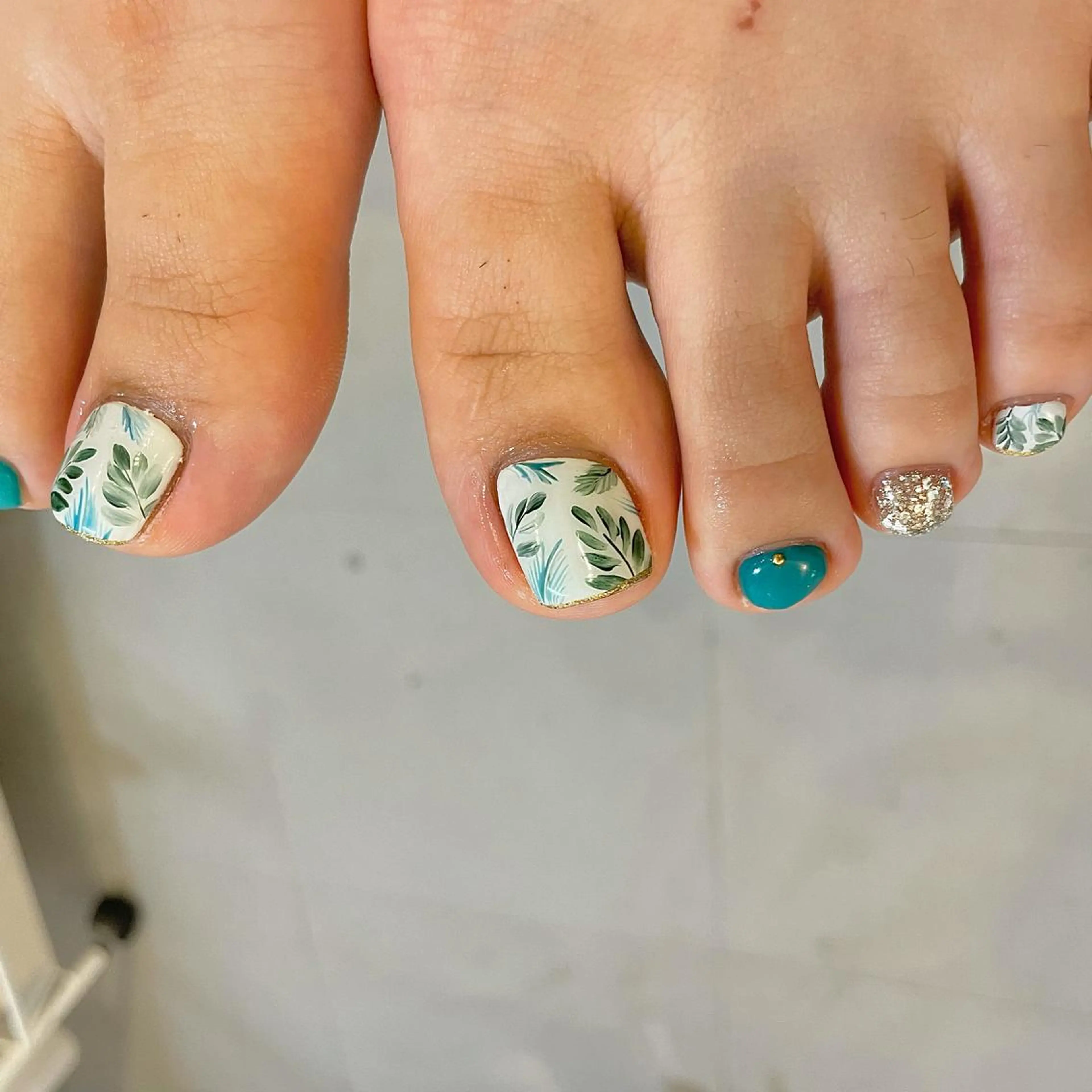 ショート カラー パーマ ヘアアレンジ メンズ キッズ ネイル マツエク・マツパ フットネイル nail&eye Aoのマツエク・マツパデザイン