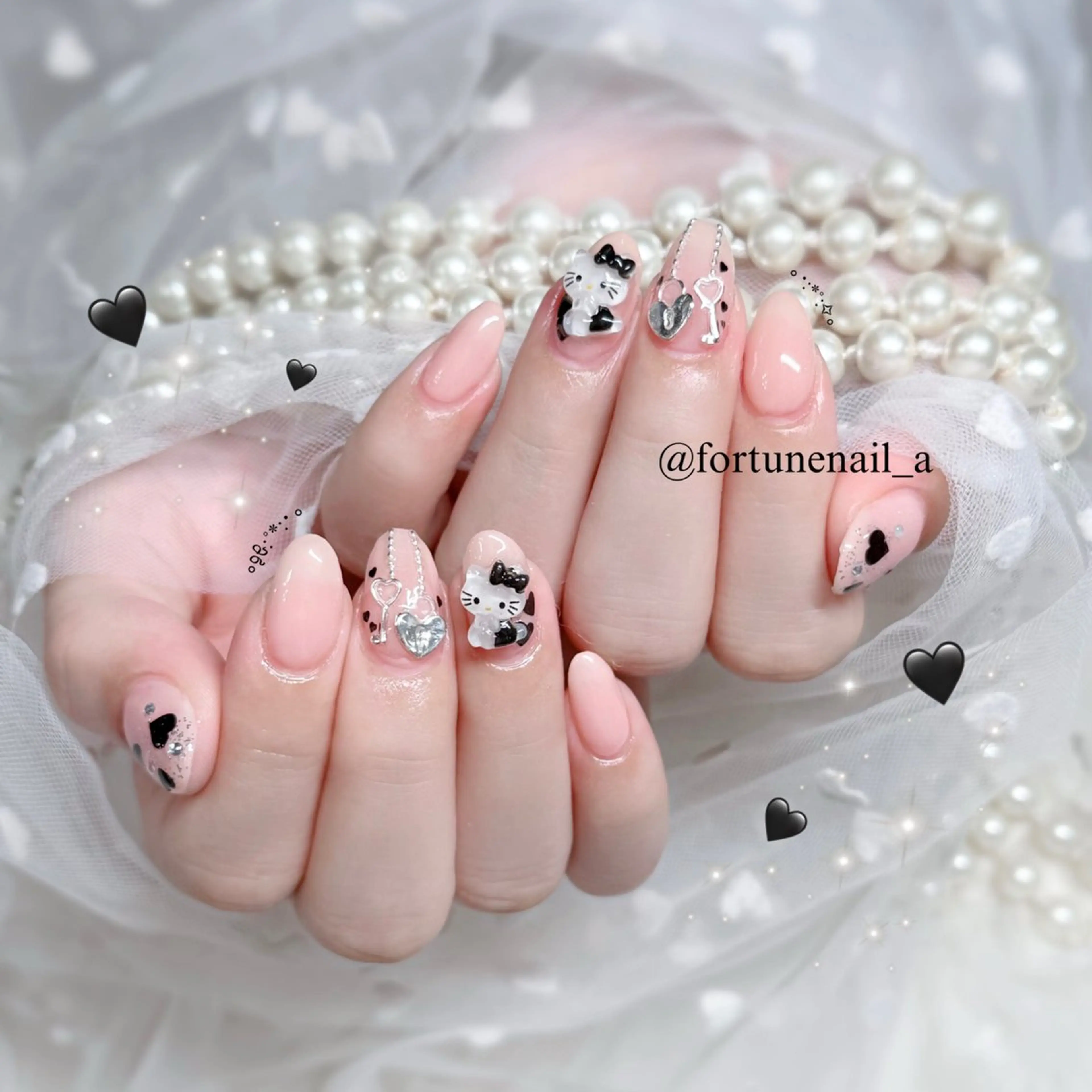 ネイル ハンドネイル ✩.*🩵 aoi🩵のネイルデザイン