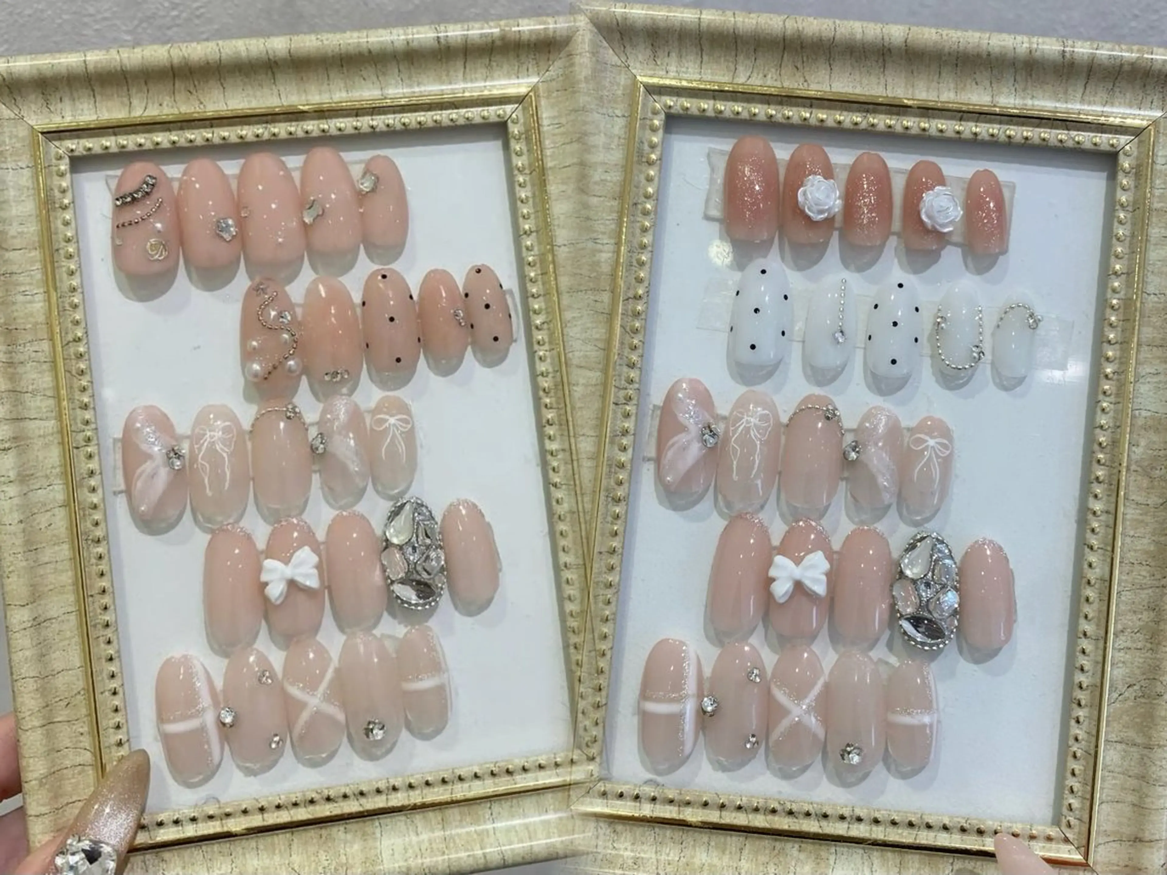 ネイル 𝐸𝐴𝑅𝑇𝐻 𝐶ℎ𝑖𝑘𝑎のネイルデザイン