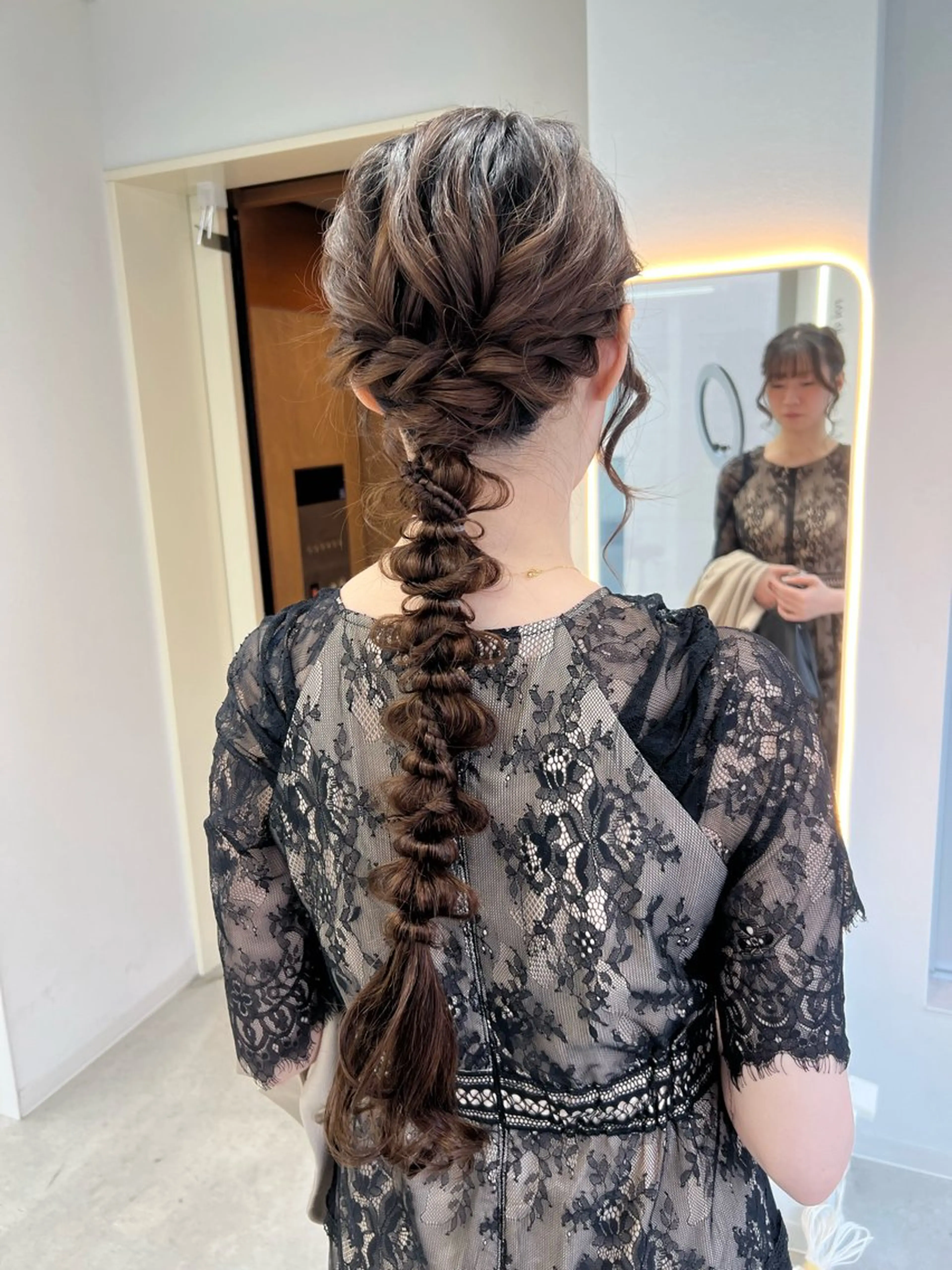 ロング ヘアセット maya レイヤーカットのヘアスタイル