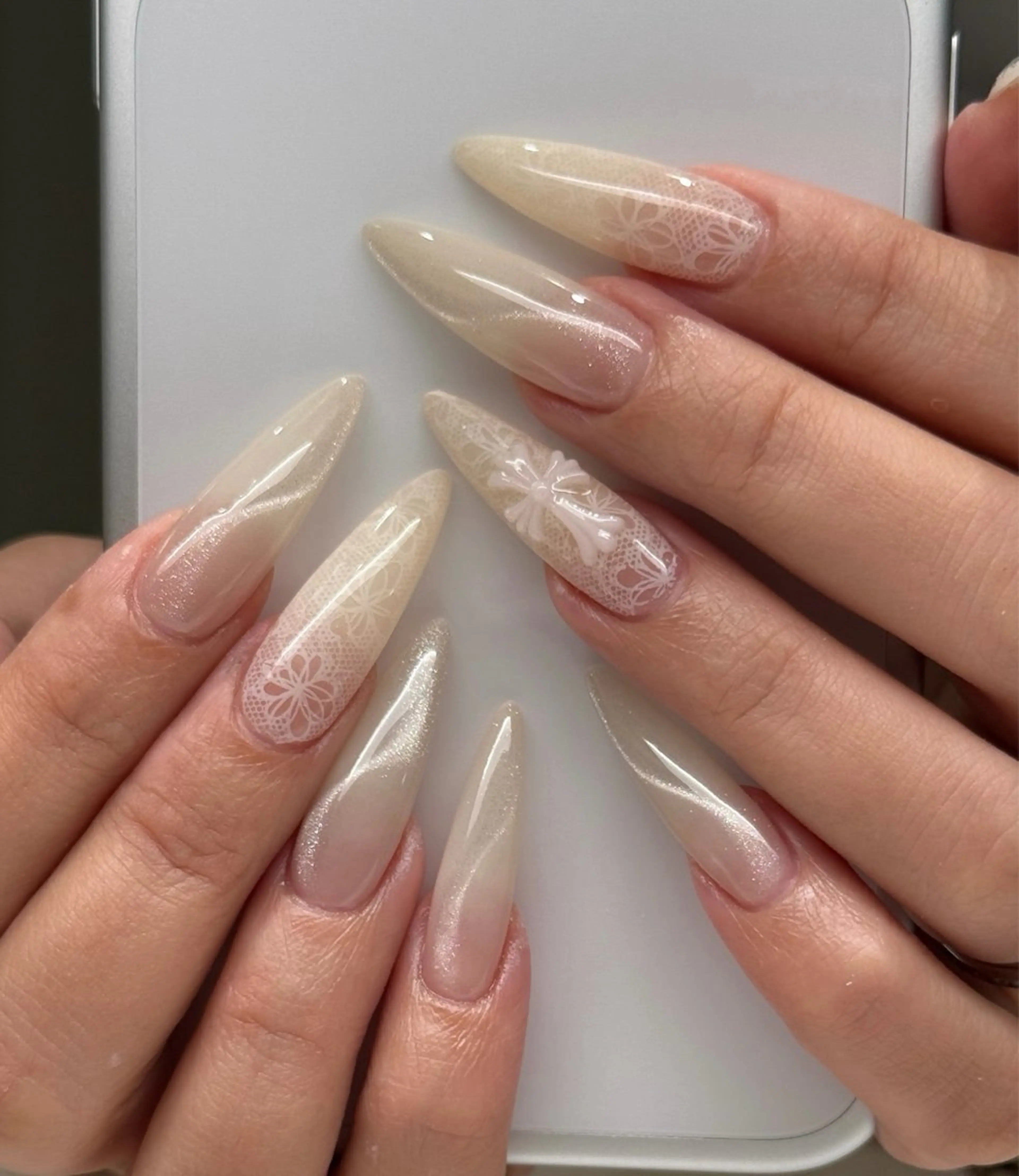 ネイル オーロラネイル ブルー チークネイル フットネイル フレンチネイル ハンドネイル HANA ハナのネイルデザイン