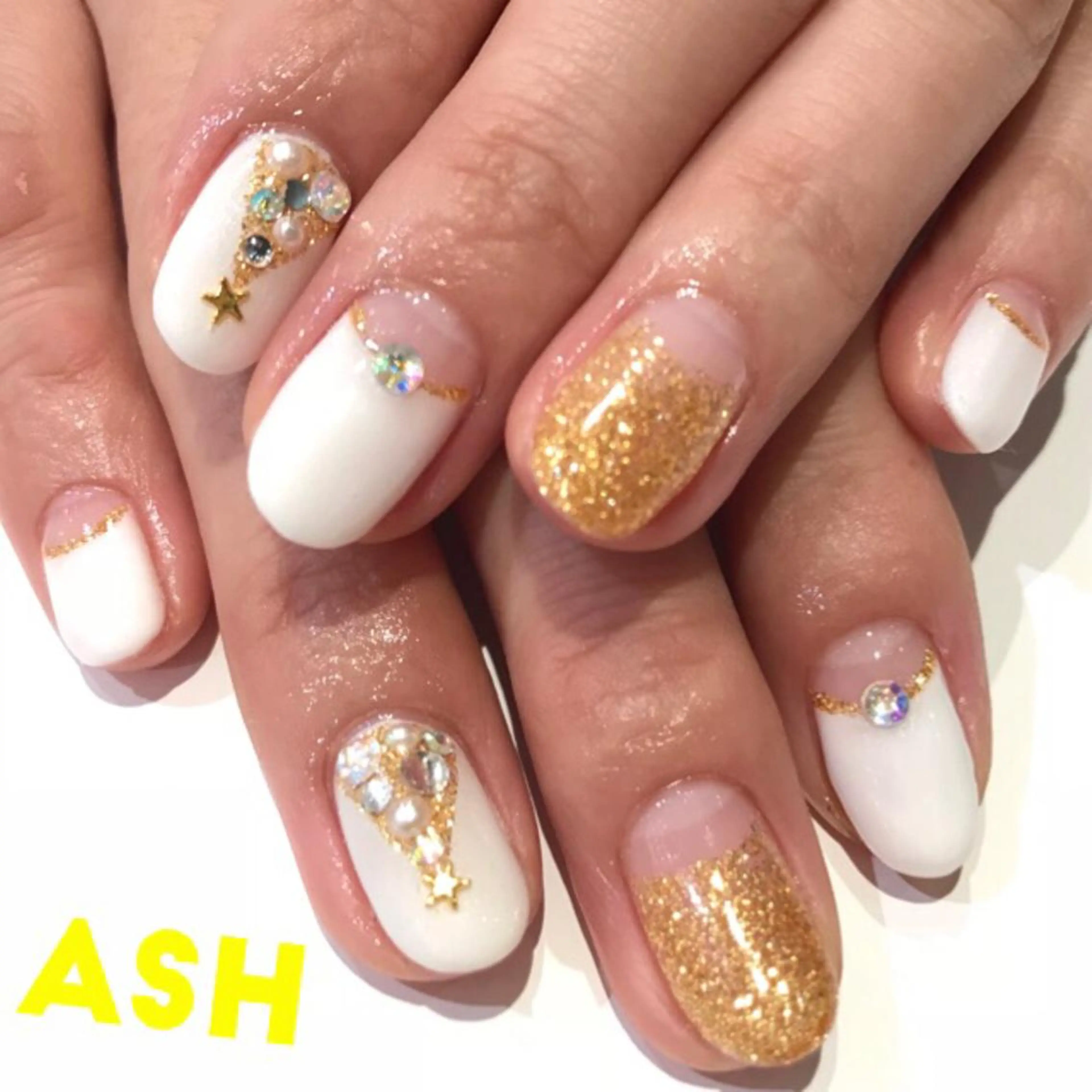 ネイル フレンチネイル 逆フレンチ 🩵NORIKO 上品ネイルが得意🩵のネイルデザイン