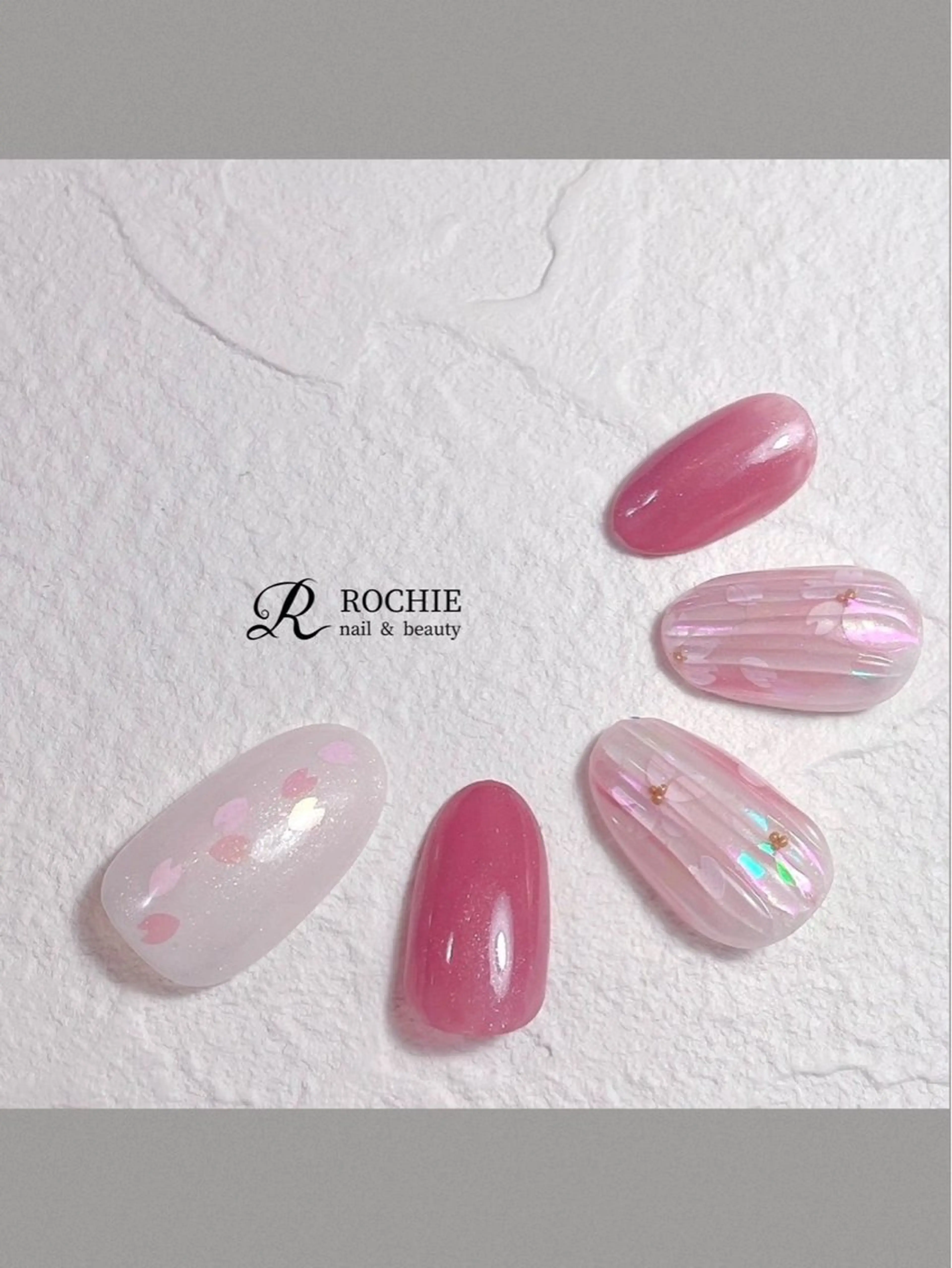 ネイル ROCHIE所属・ROCHIE ロキエ(まなみ)のネイルデザイン